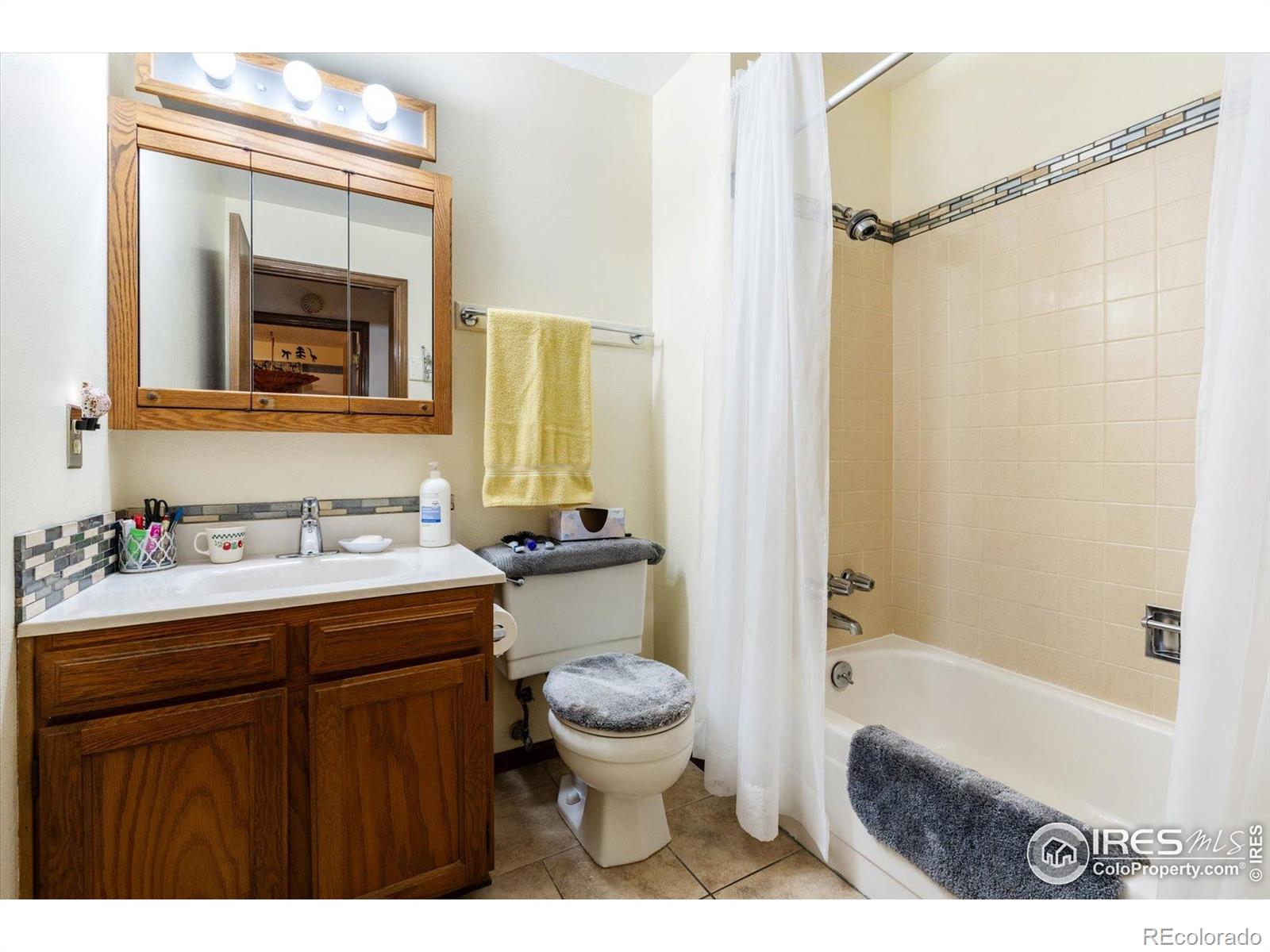 MLS Image #9 for 2516 s cimarron street,aurora, Colorado