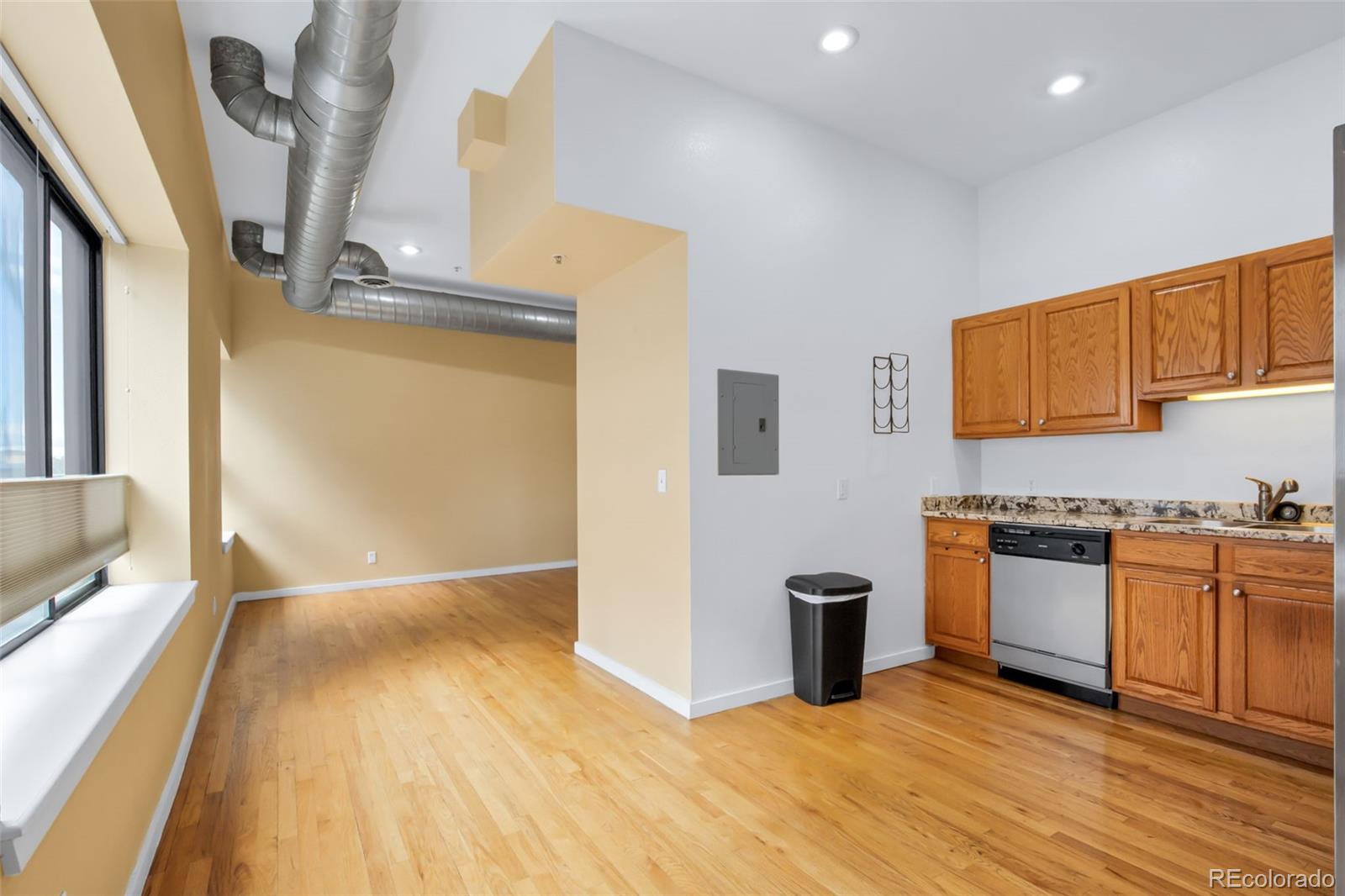 MLS Image #8 for 70 w 6th avenue 206,denver, Colorado