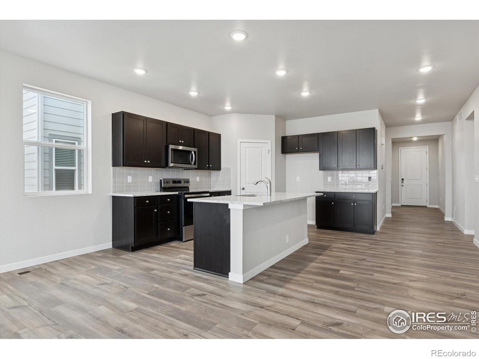 MLS Image #13 for 849  harvard street,johnstown, Colorado