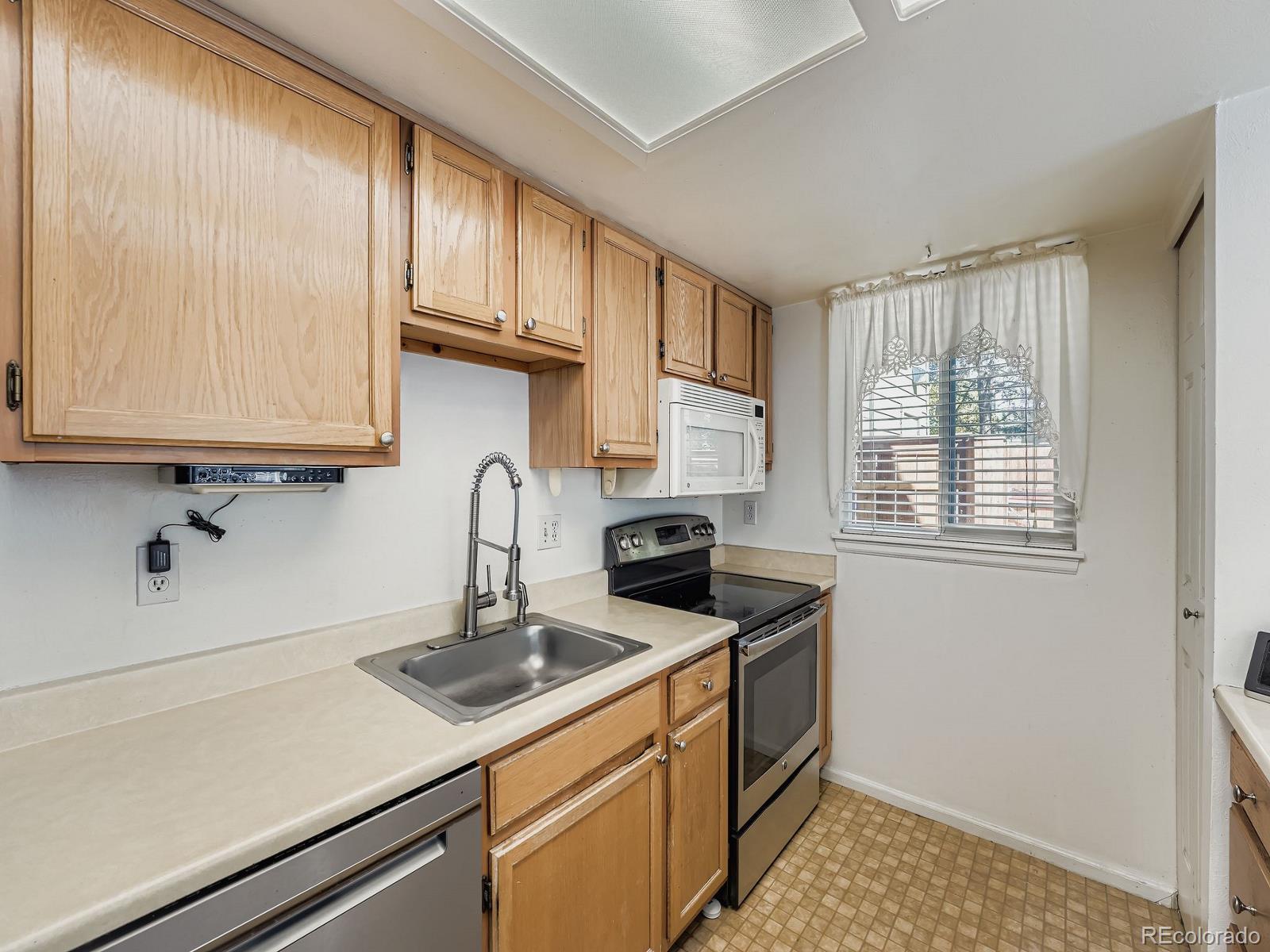 MLS Image #5 for 1044 s yampa street c,aurora, Colorado