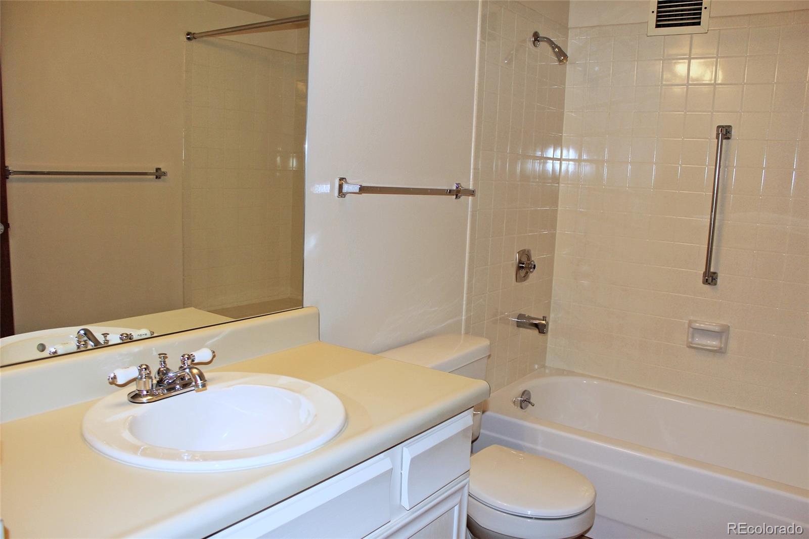MLS Image #11 for 14000 e linvale place,aurora, Colorado