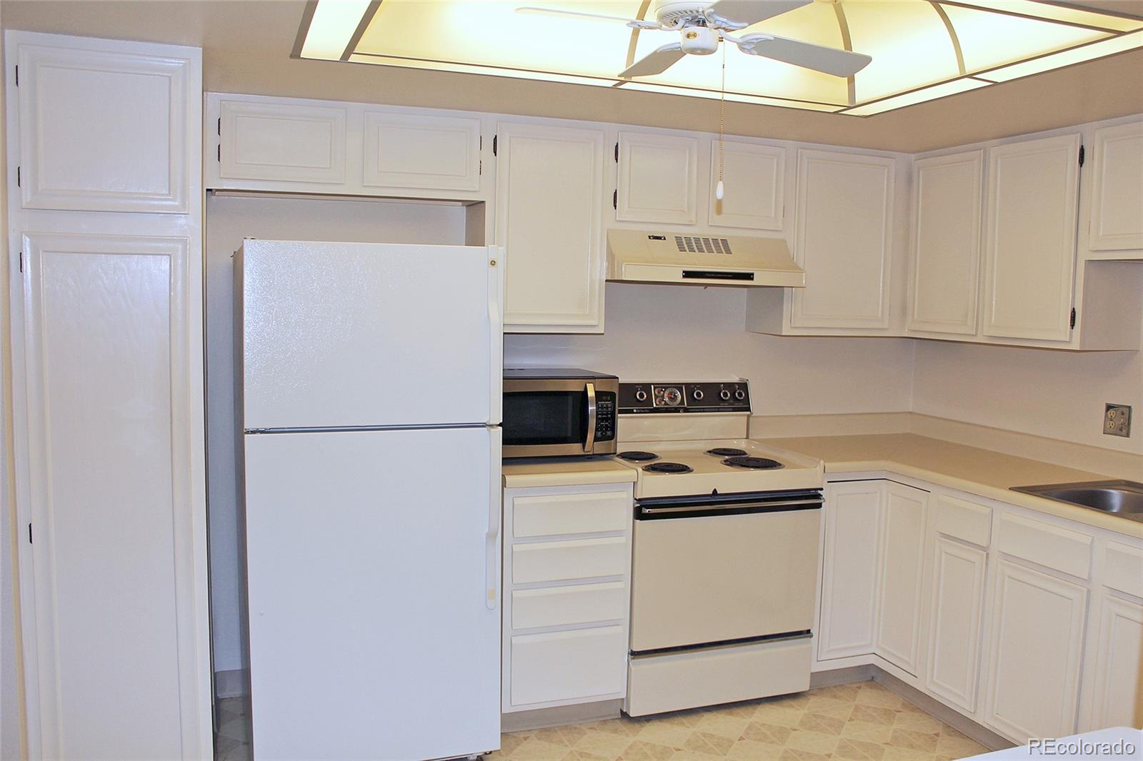 MLS Image #3 for 14000 e linvale place,aurora, Colorado