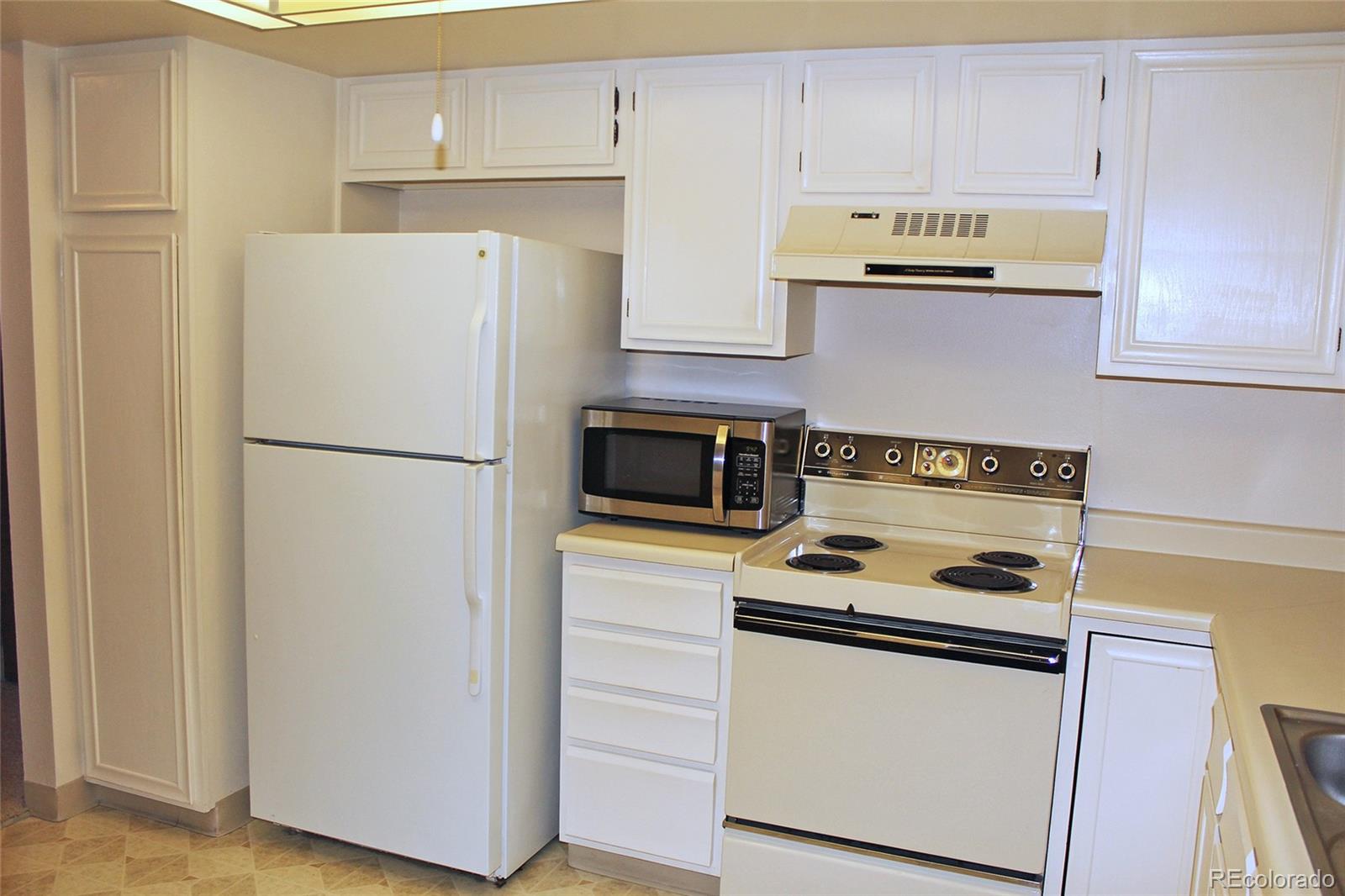 MLS Image #4 for 14000 e linvale place,aurora, Colorado