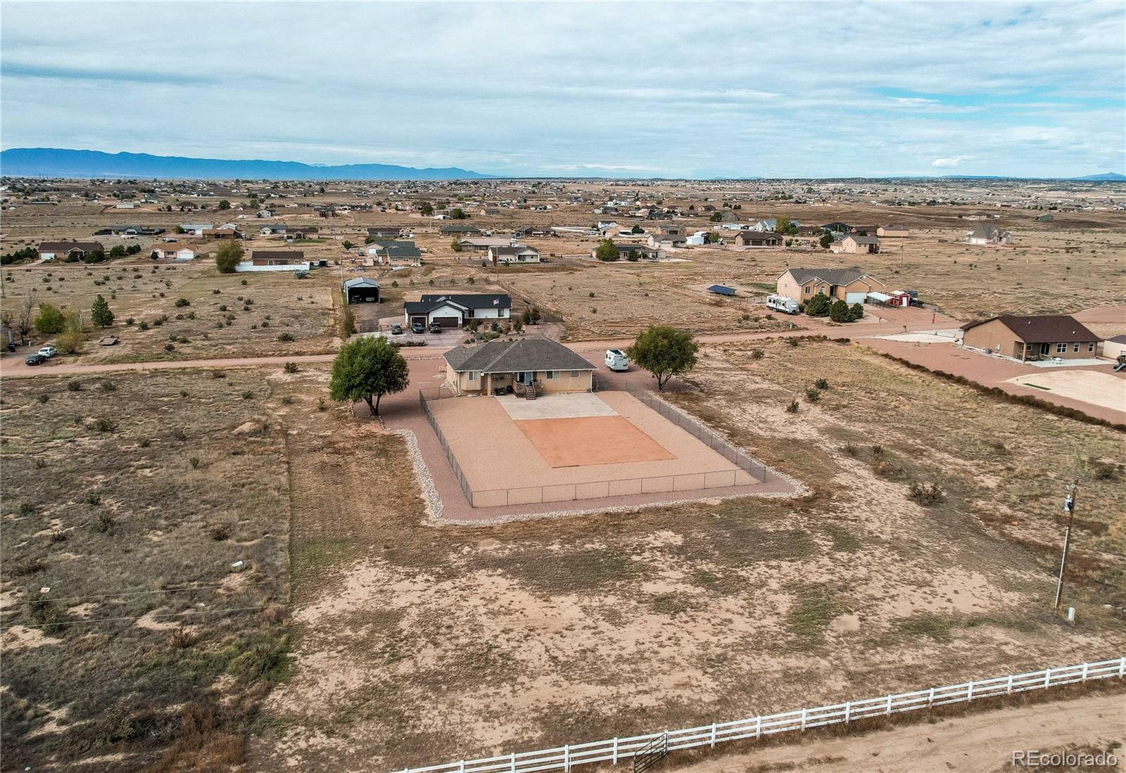 MLS Image #14 for 1352 n blue lake lane,pueblo, Colorado