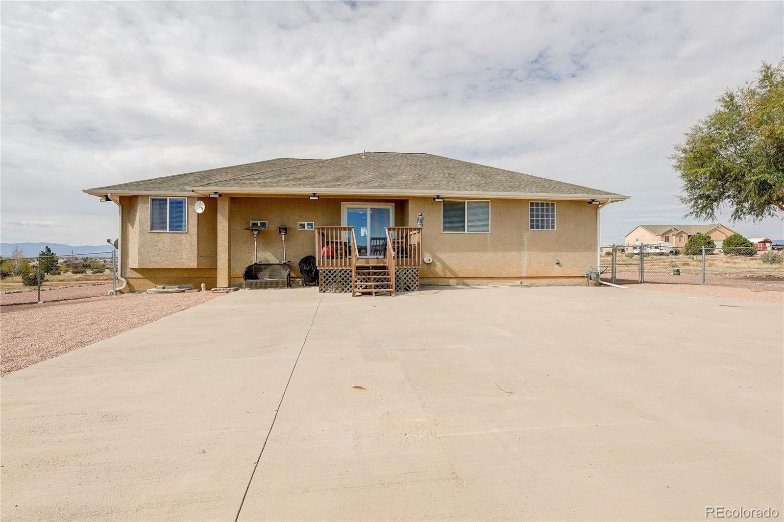 MLS Image #2 for 1352 n blue lake lane,pueblo, Colorado