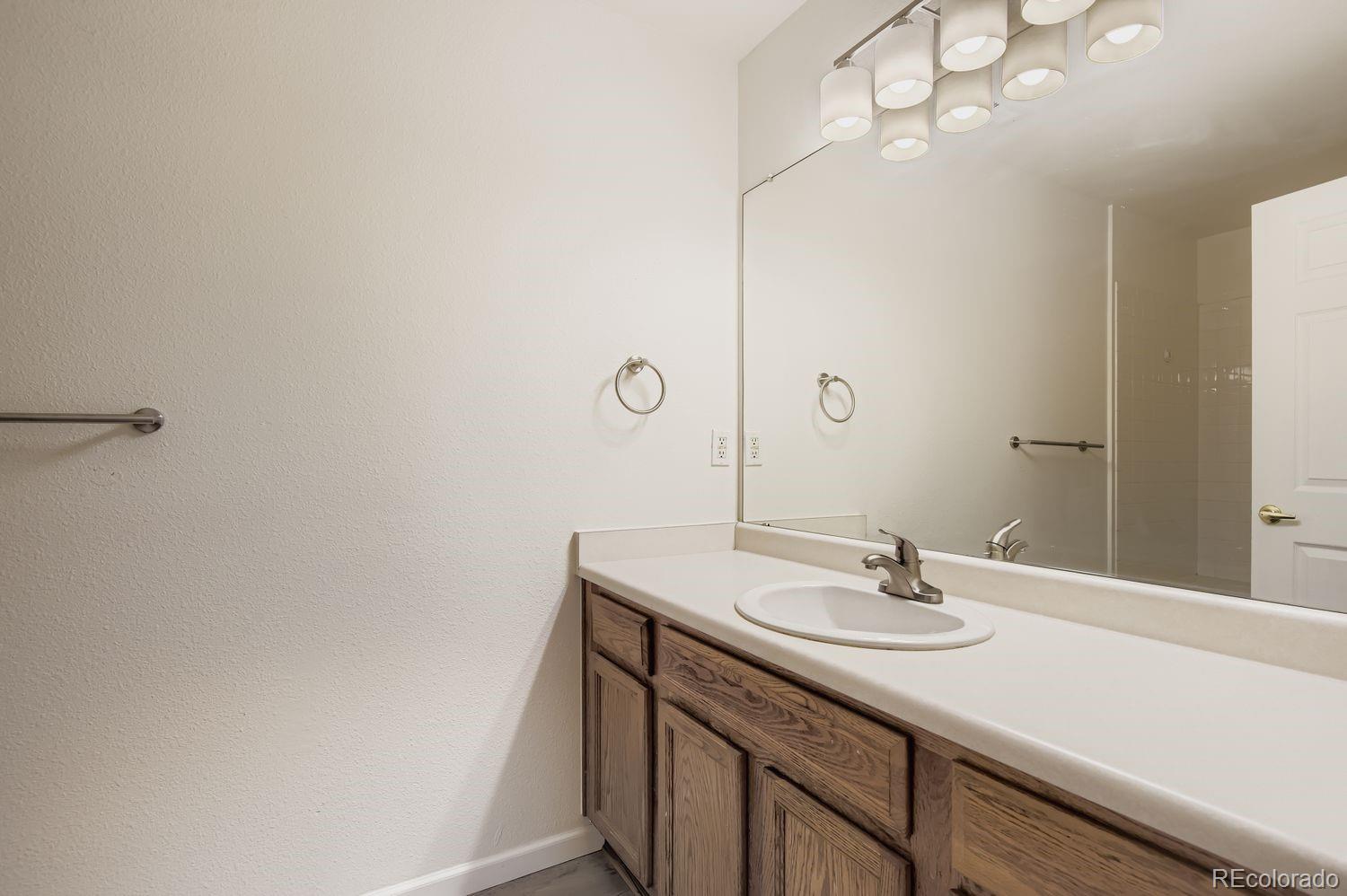 MLS Image #10 for 3261 s waco court,aurora, Colorado