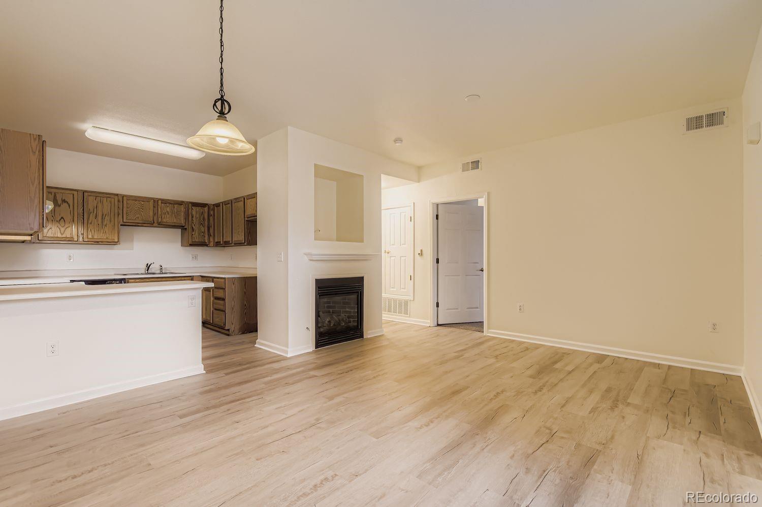 MLS Image #2 for 3261 s waco court,aurora, Colorado