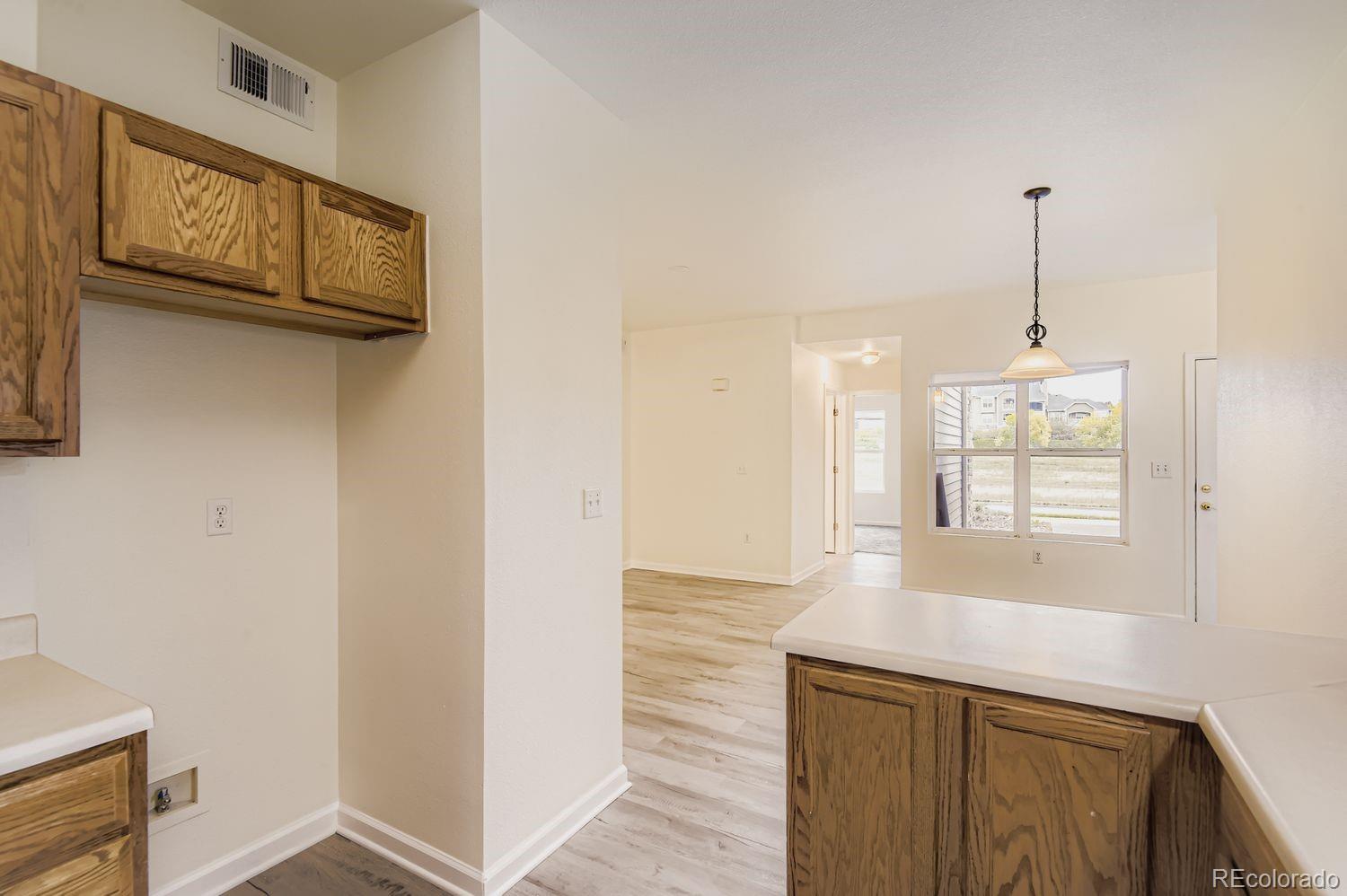 MLS Image #6 for 3261 s waco court,aurora, Colorado