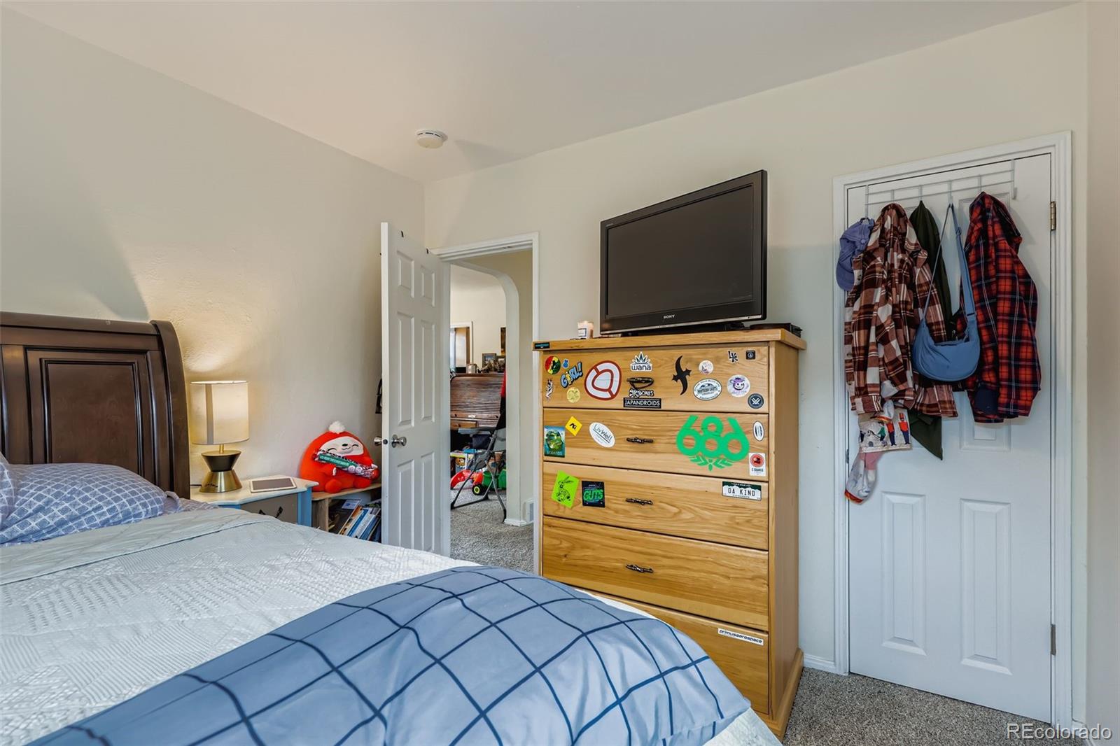 MLS Image #17 for 452 n perry street,denver, Colorado