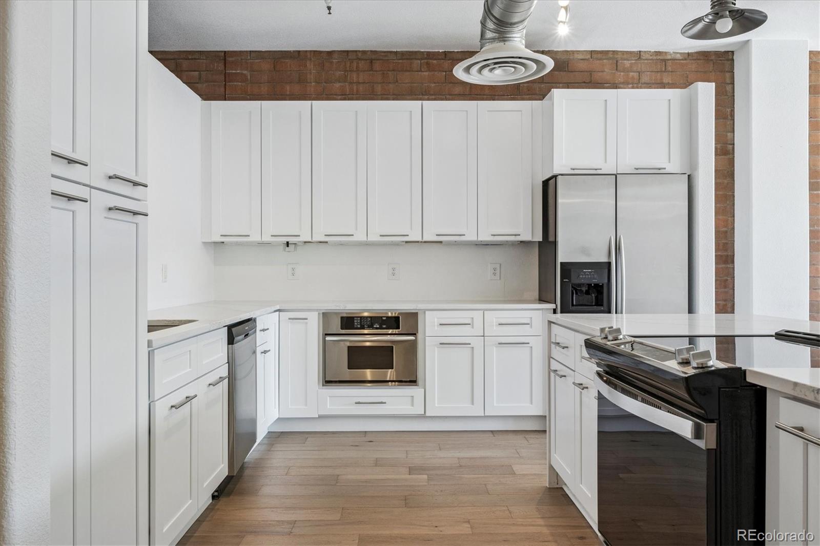 MLS Image #10 for 2245  blake street f,denver, Colorado