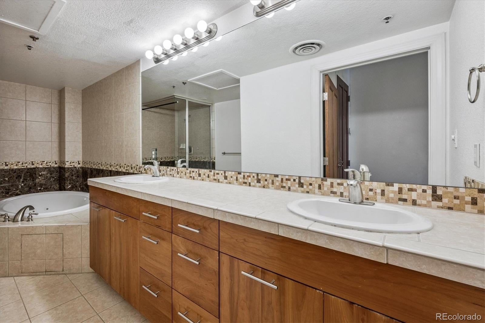 MLS Image #29 for 2245  blake street f,denver, Colorado