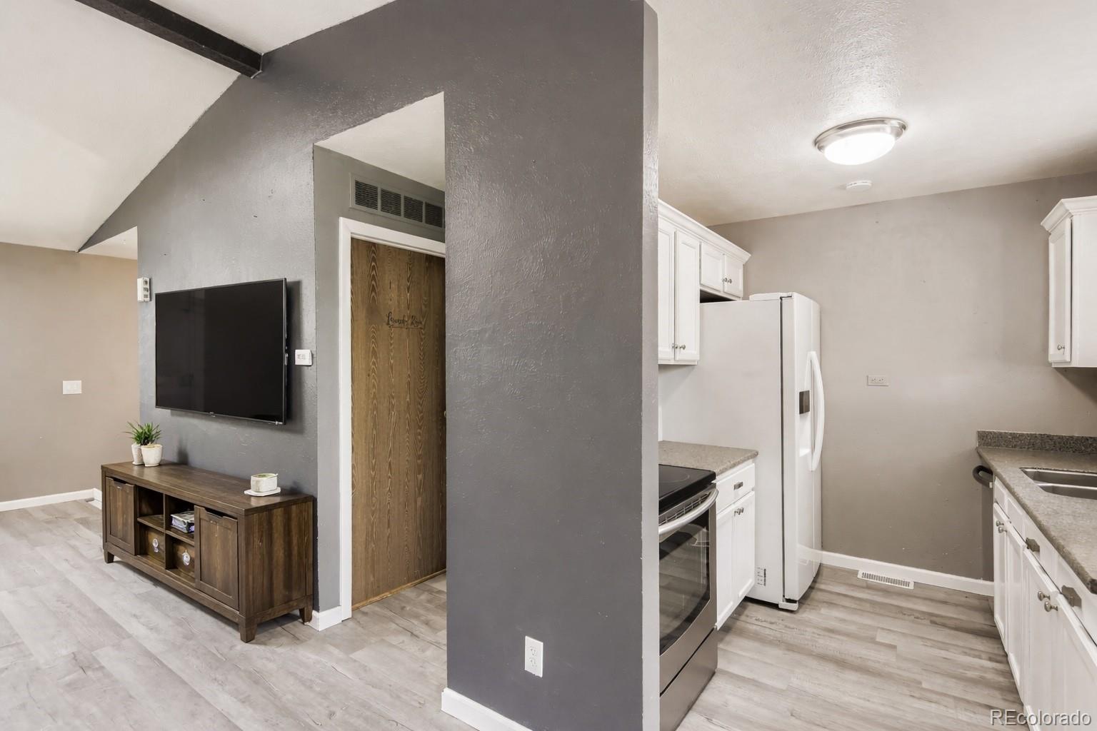 MLS Image #3 for 4247 s pitkin street,aurora, Colorado