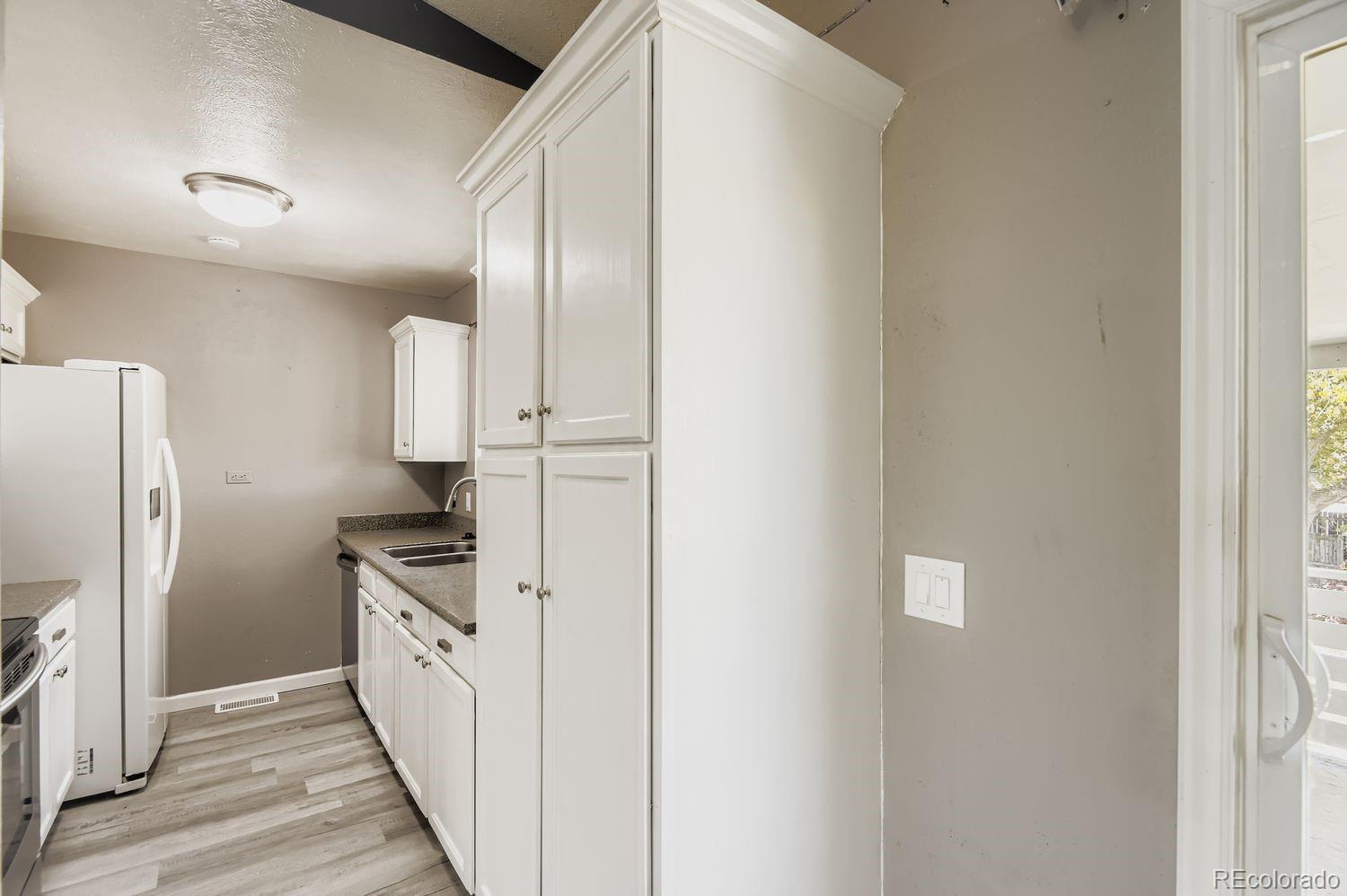 MLS Image #4 for 4247 s pitkin street,aurora, Colorado