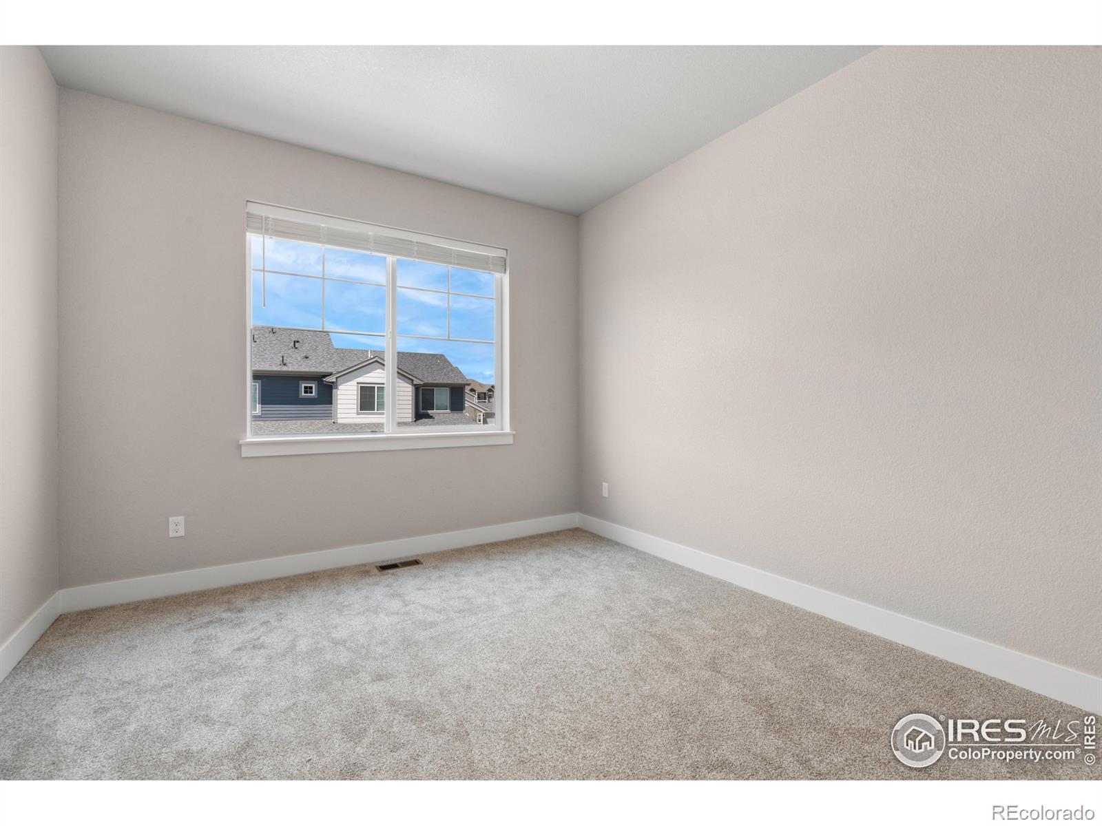 MLS Image #5 for 4248  trapper lake drive,loveland, Colorado