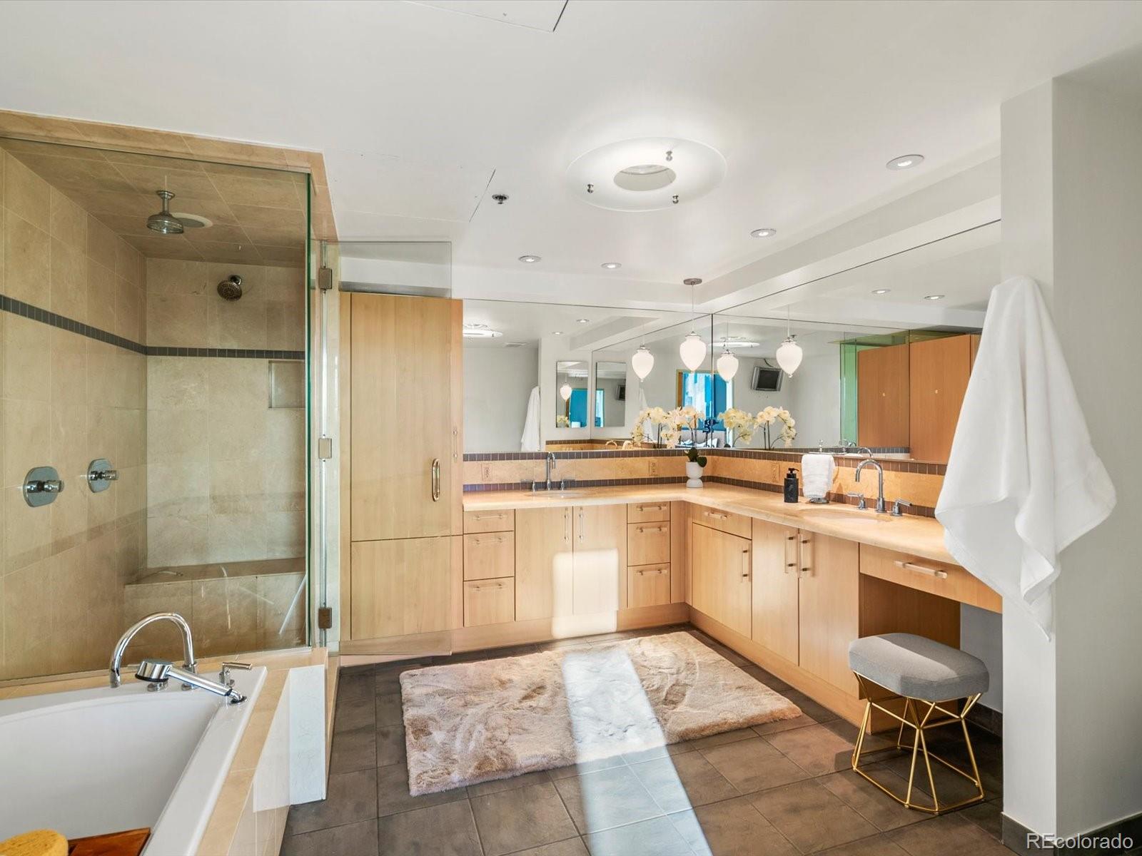 MLS Image #28 for 1401  wewatta street 1203,denver, Colorado