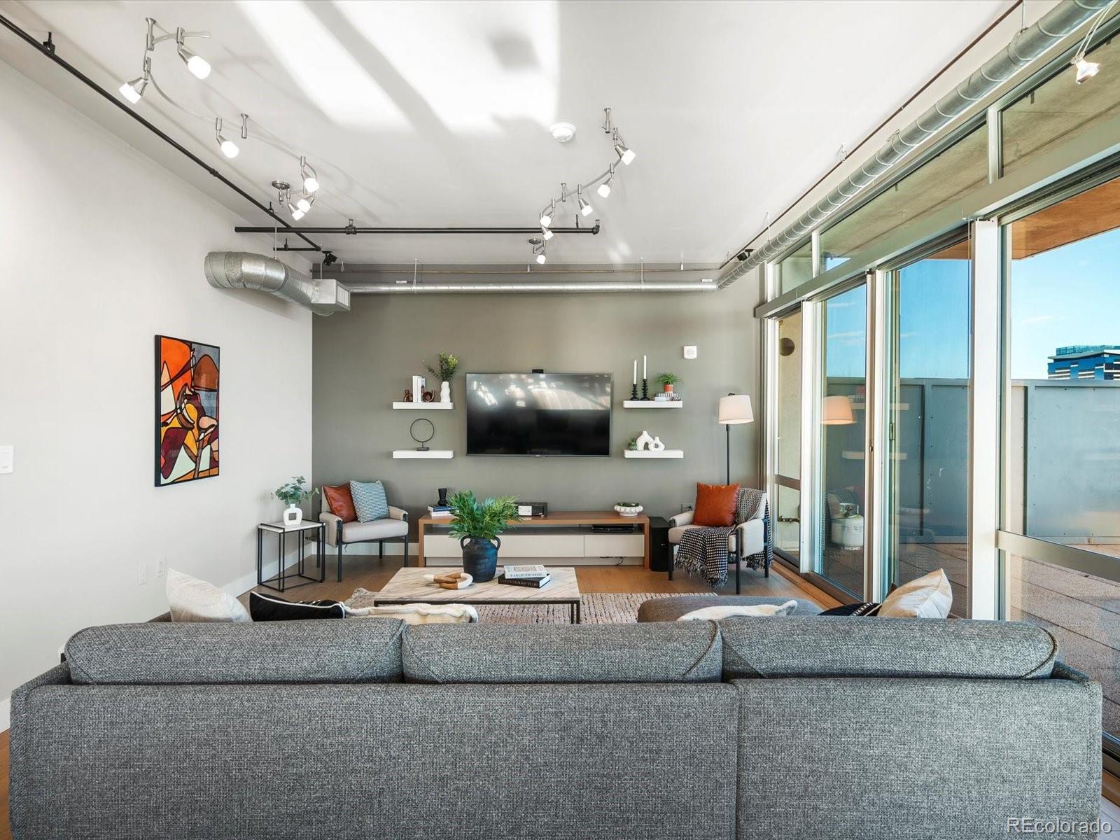 MLS Image #8 for 1401  wewatta street 1203,denver, Colorado