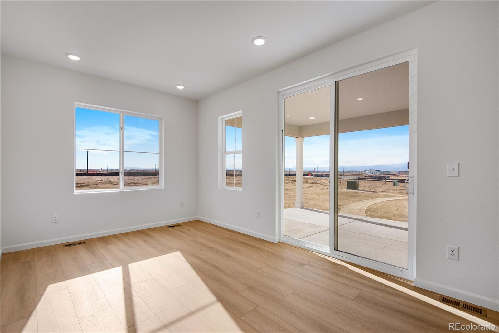 MLS Image #12 for 24562 e 34th avenue,aurora, Colorado