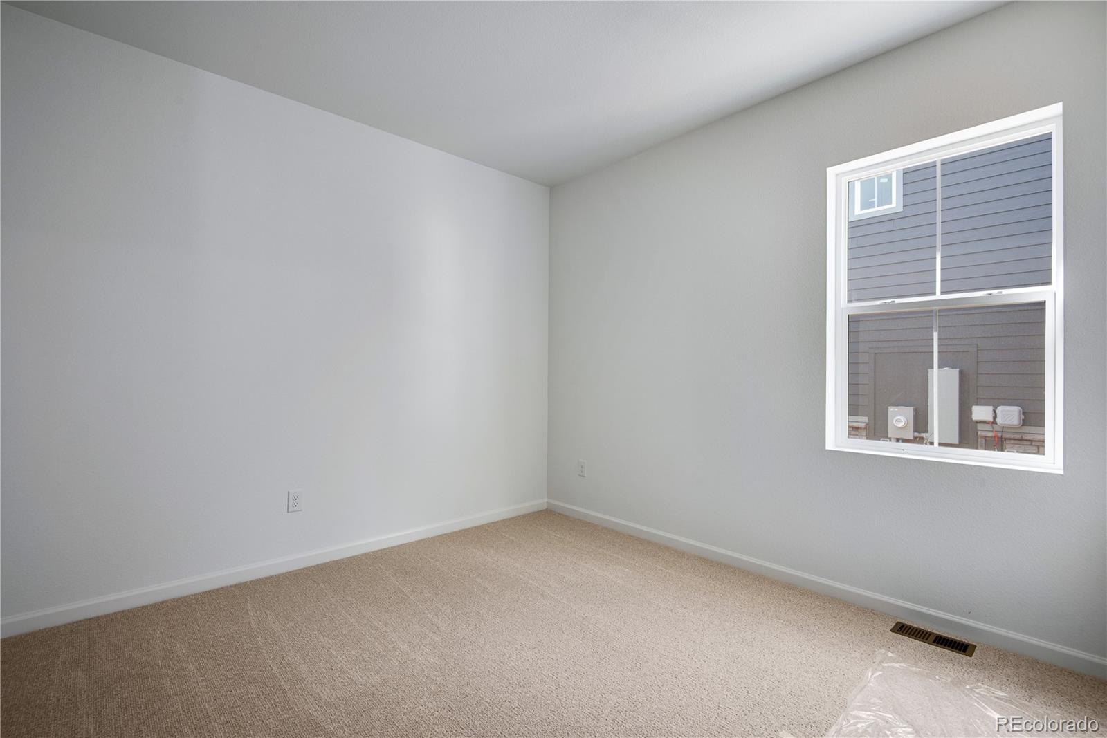 MLS Image #23 for 24562 e 34th avenue,aurora, Colorado