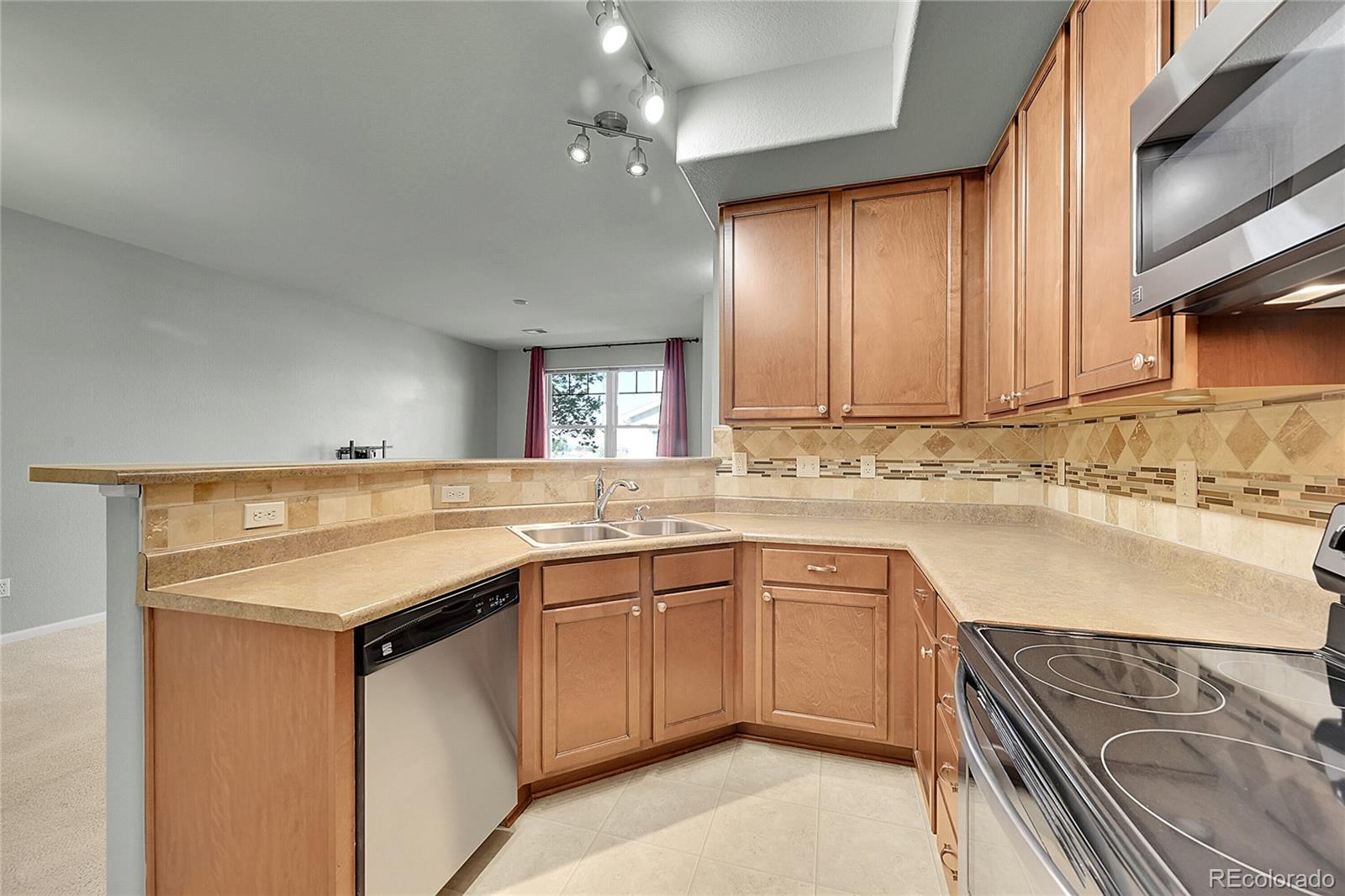 MLS Image #13 for 10533  paris street,commerce city, Colorado