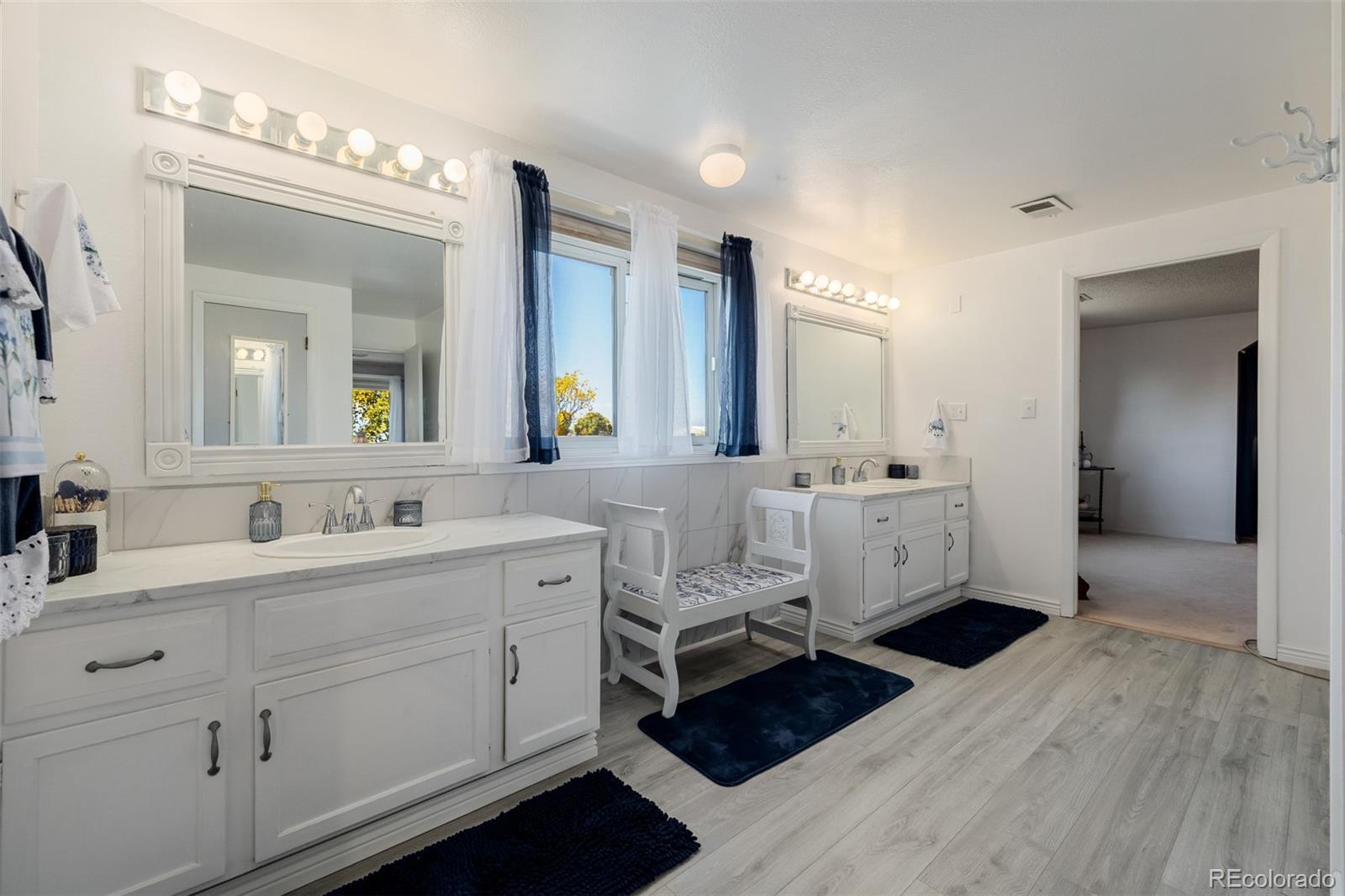 MLS Image #17 for 22400  county road 10 ,hudson, Colorado