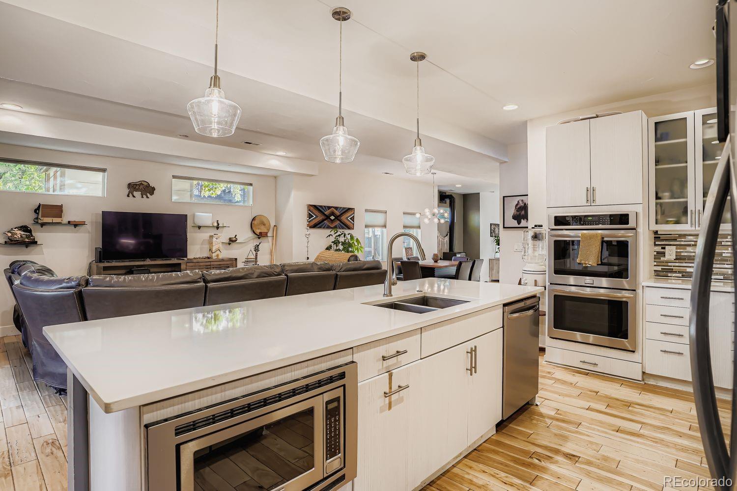 MLS Image #11 for 2338 s williams street,denver, Colorado