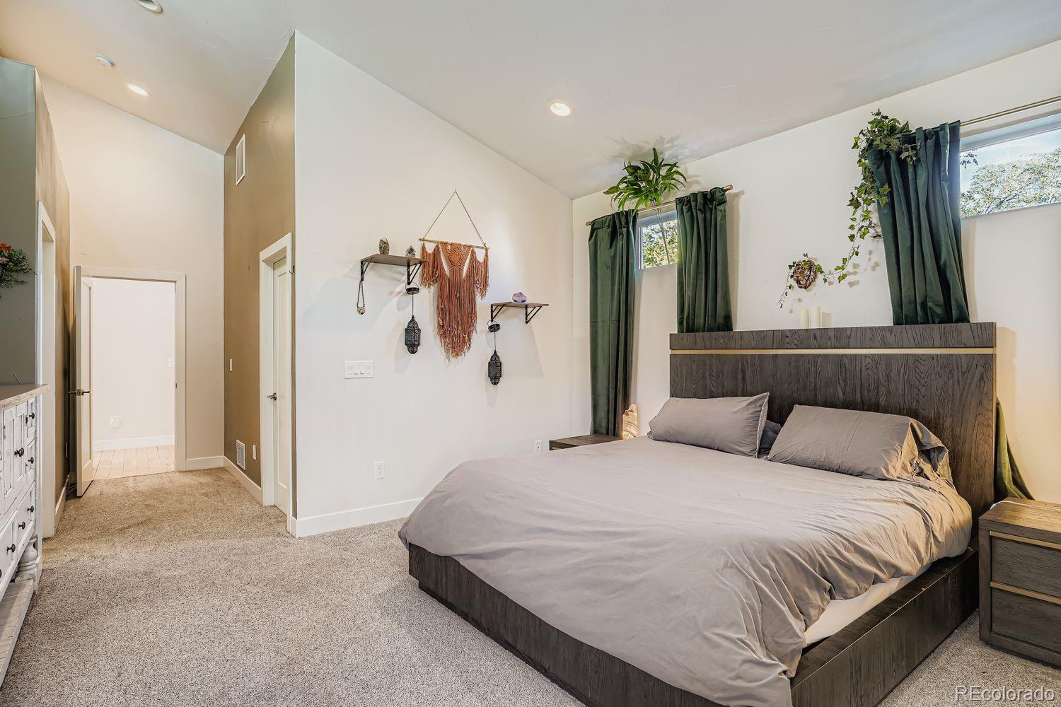 MLS Image #17 for 2338 s williams street,denver, Colorado