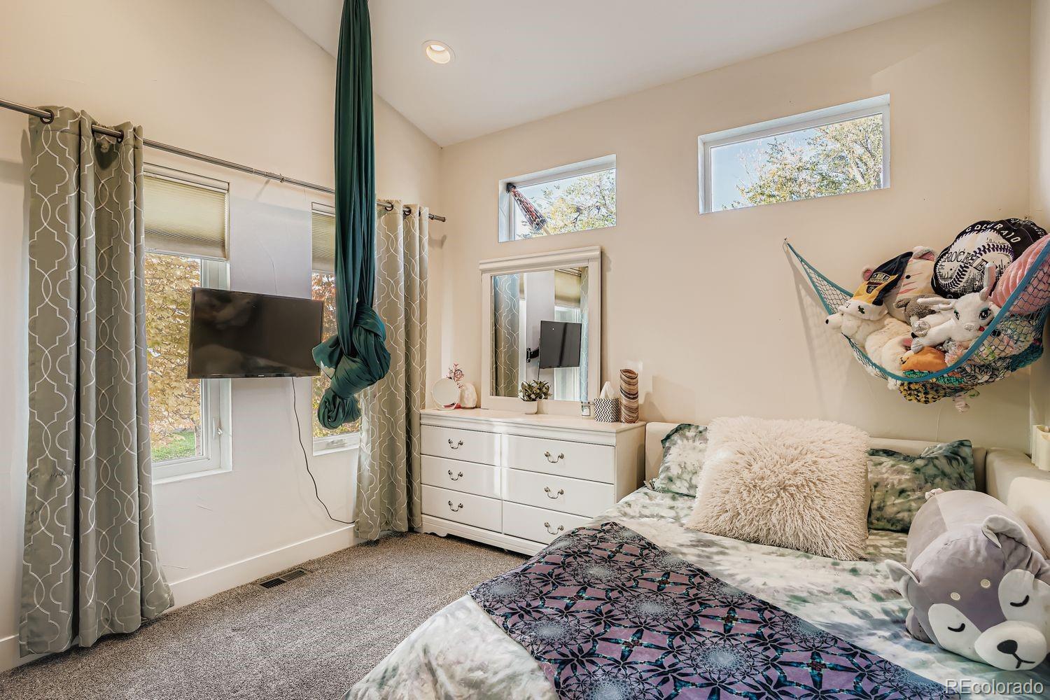 MLS Image #23 for 2338 s williams street,denver, Colorado