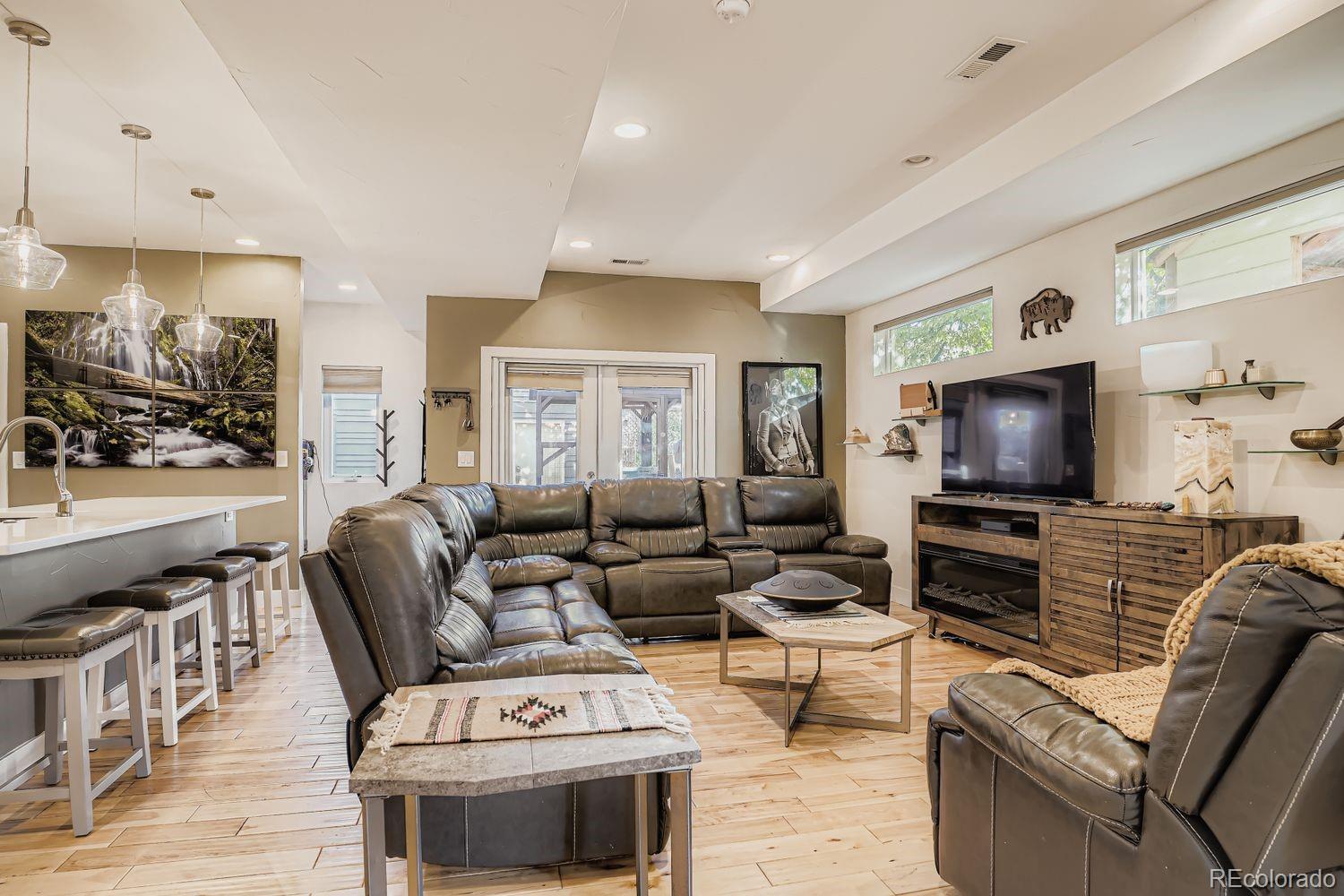 MLS Image #8 for 2338 s williams street,denver, Colorado