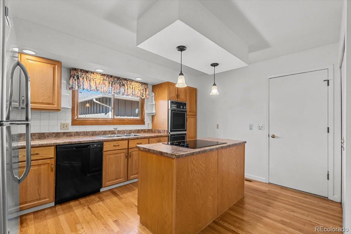 MLS Image #12 for 51  douglas drive,broomfield, Colorado