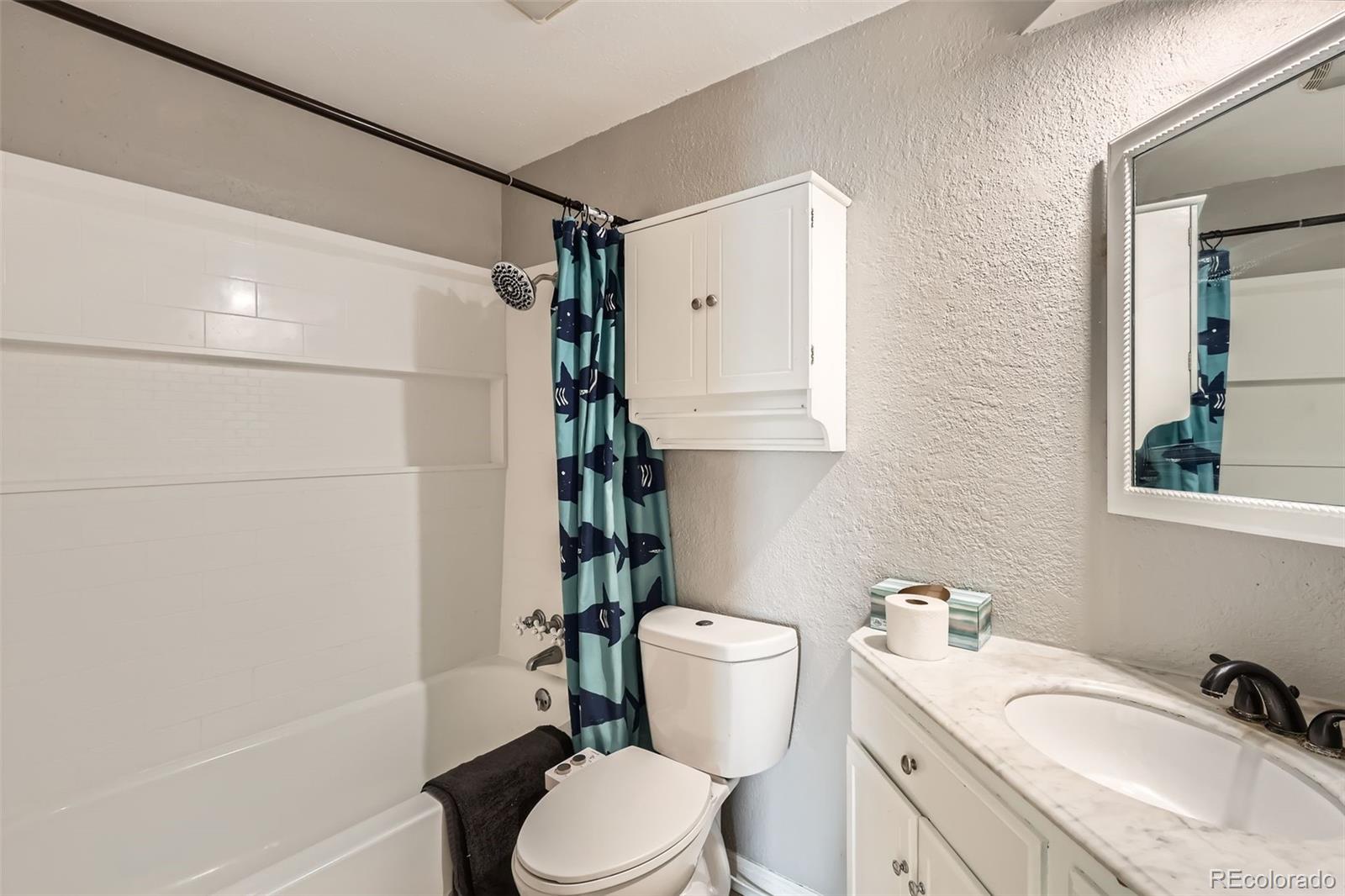 MLS Image #7 for 62  newark street c,aurora, Colorado