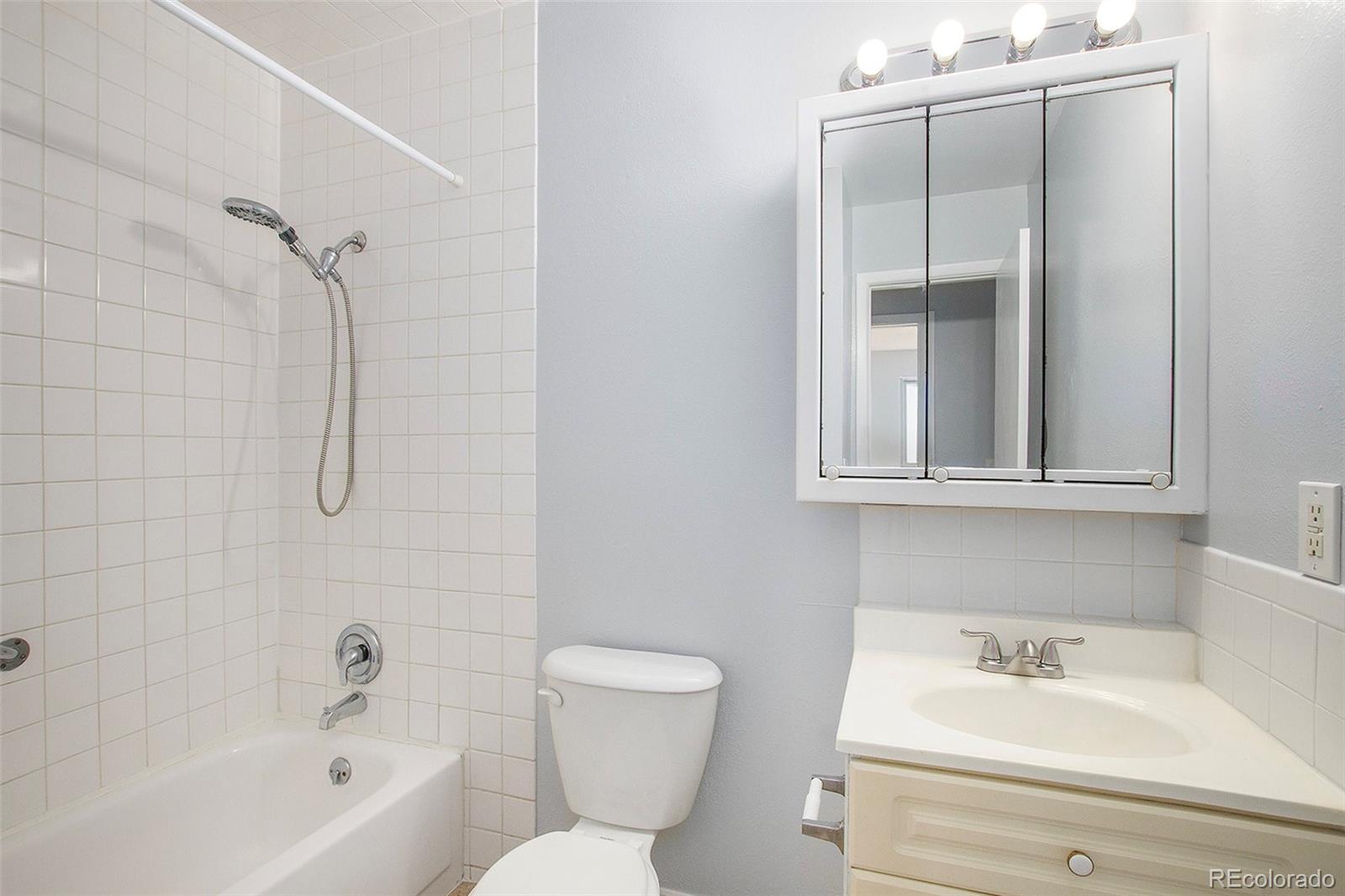 MLS Image #13 for 15552 e temple place,aurora, Colorado