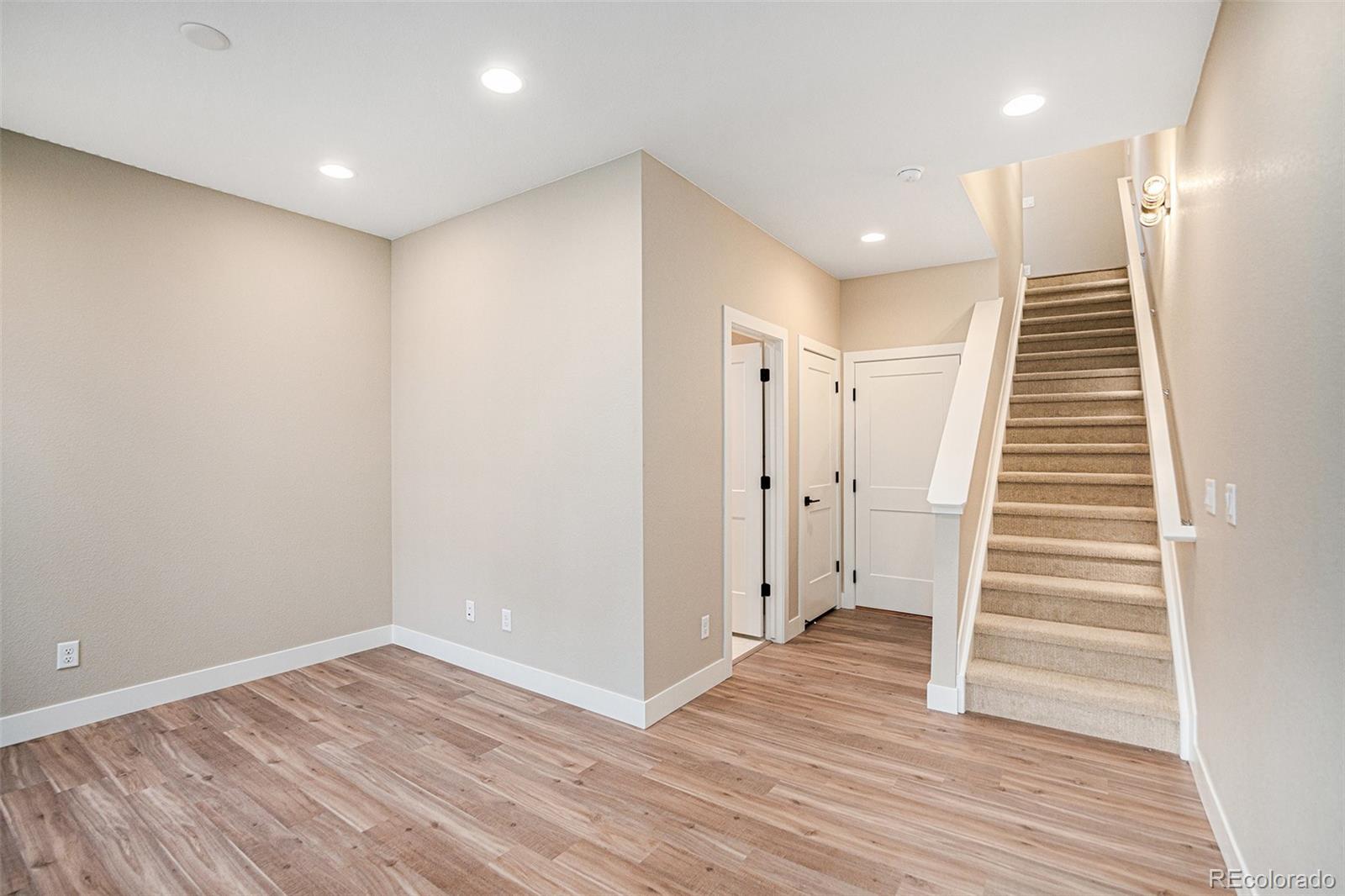 MLS Image #9 for 888 s valentia street,denver, Colorado