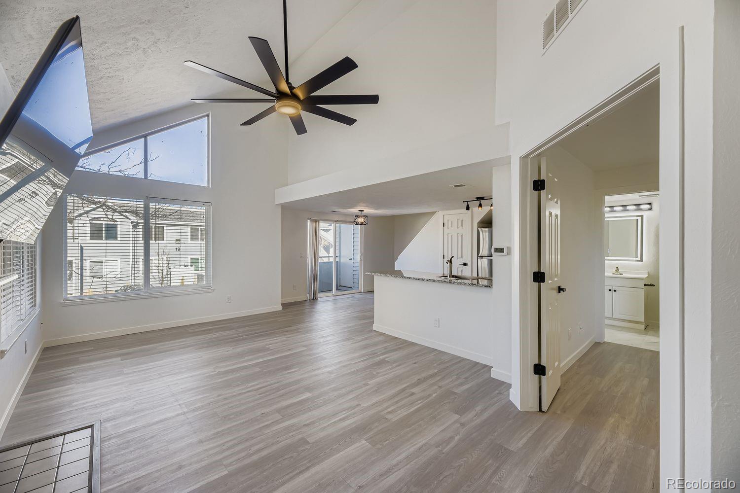 MLS Image #5 for 8500 e jefferson avenue,denver, Colorado