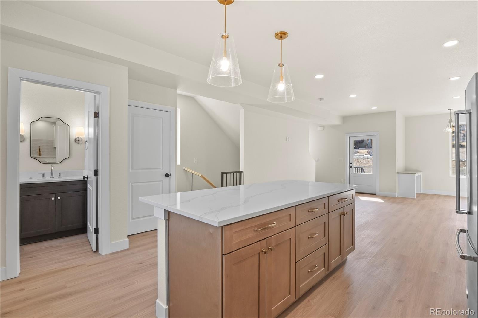 MLS Image #5 for 7  noyer court,colorado springs, Colorado