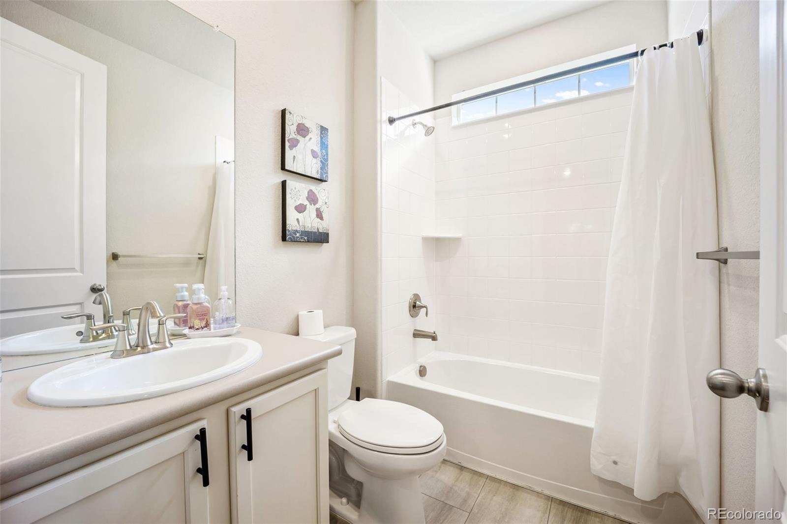 MLS Image #7 for 27786 e alder drive,aurora, Colorado