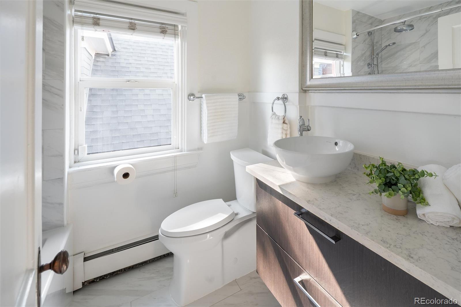 MLS Image #5 for 2078 s pennsylvania street,denver, Colorado