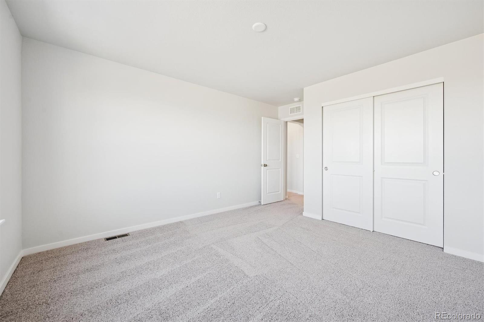 MLS Image #18 for 22736 e 47th place,aurora, Colorado