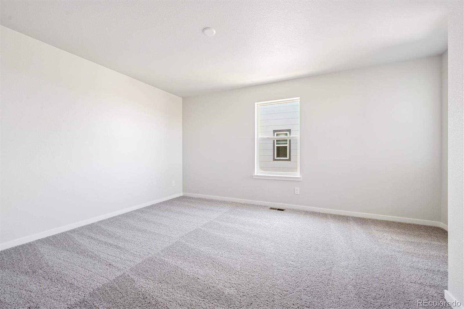 MLS Image #20 for 22736 e 47th place,aurora, Colorado