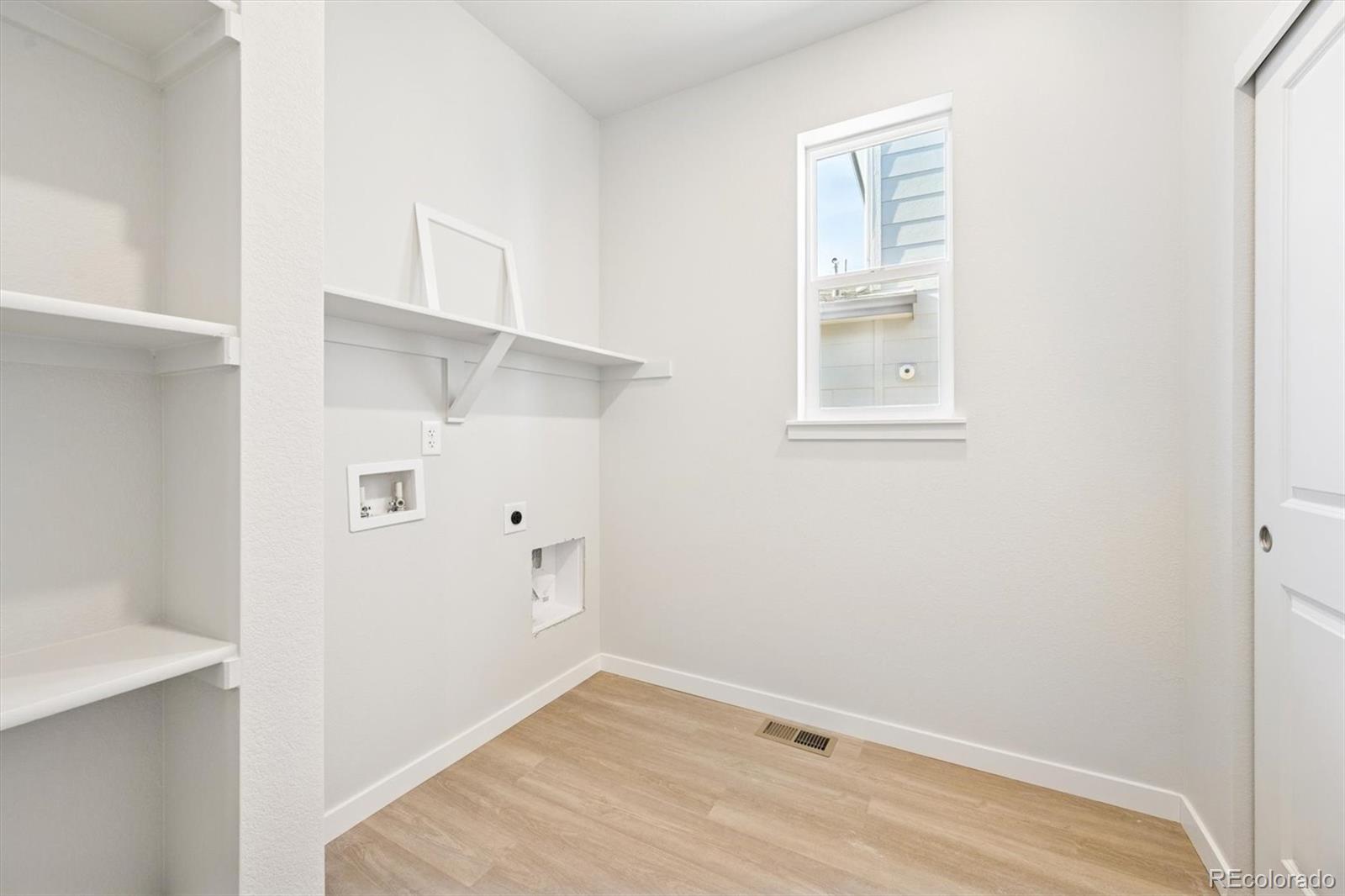 MLS Image #9 for 22736 e 47th place,aurora, Colorado