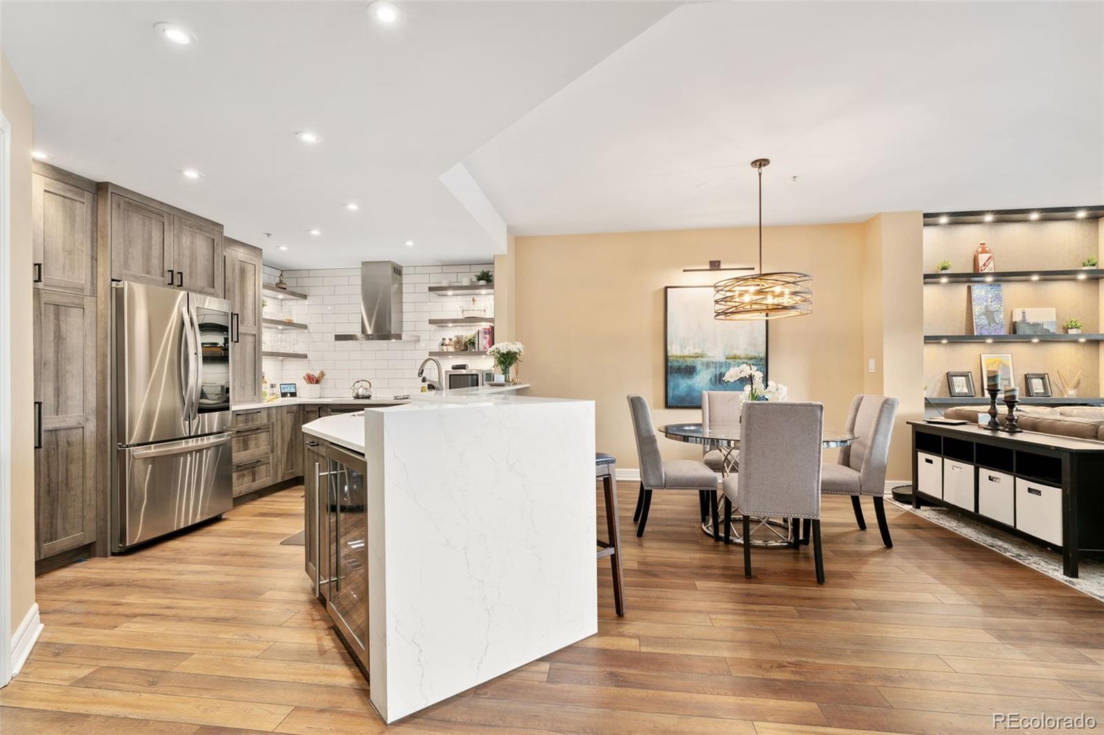 MLS Image #10 for 975 n lincoln street #5a,denver, Colorado