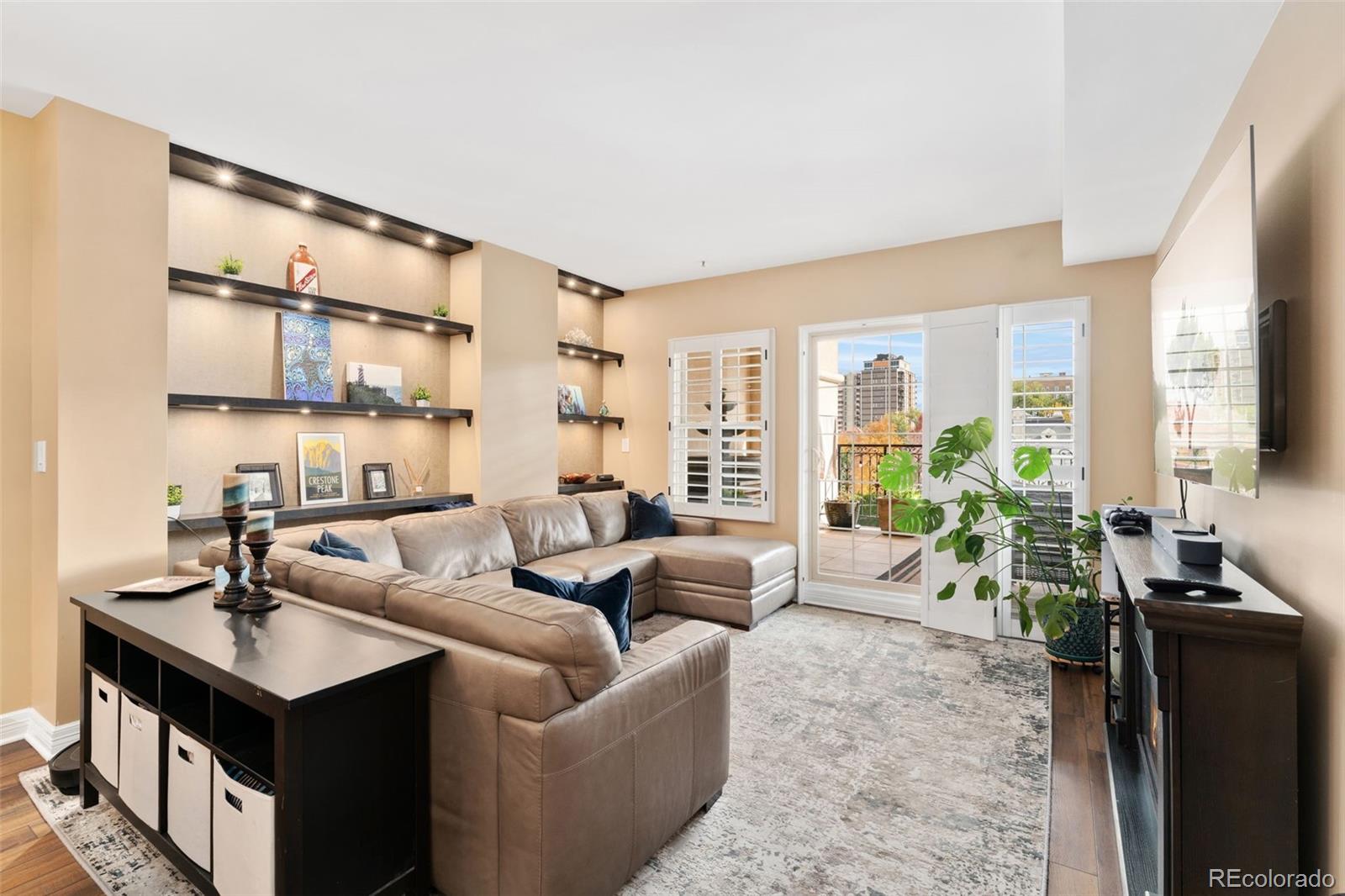 MLS Image #16 for 975 n lincoln street #5a,denver, Colorado
