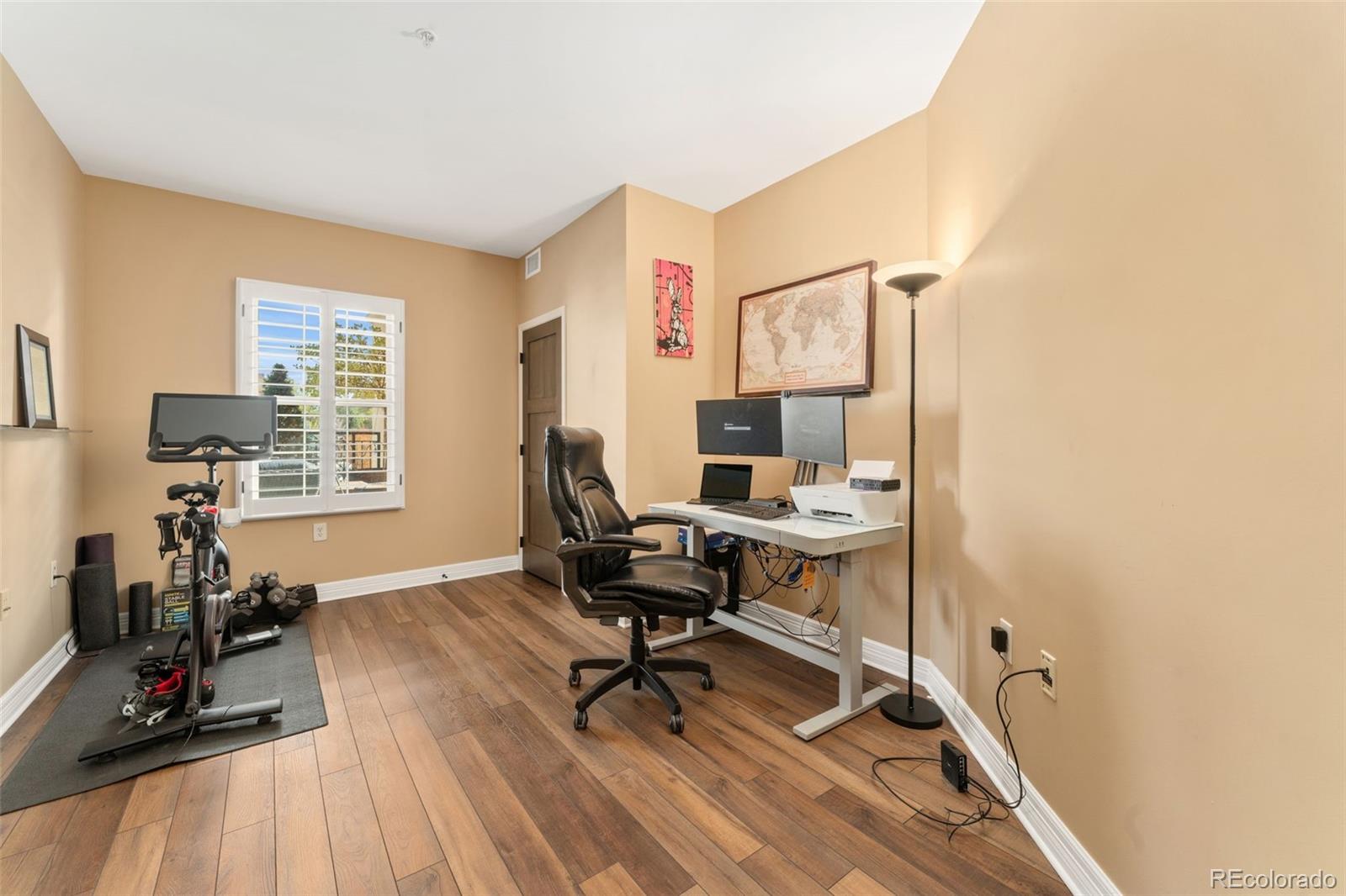 MLS Image #22 for 975 n lincoln street #5a,denver, Colorado