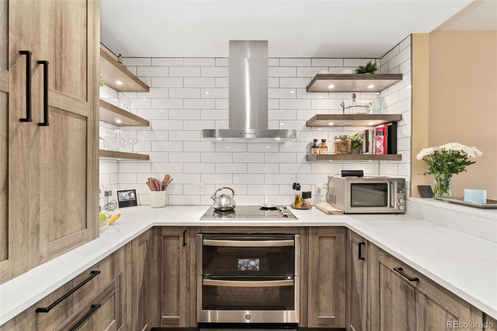 MLS Image #6 for 975 n lincoln street #5a,denver, Colorado