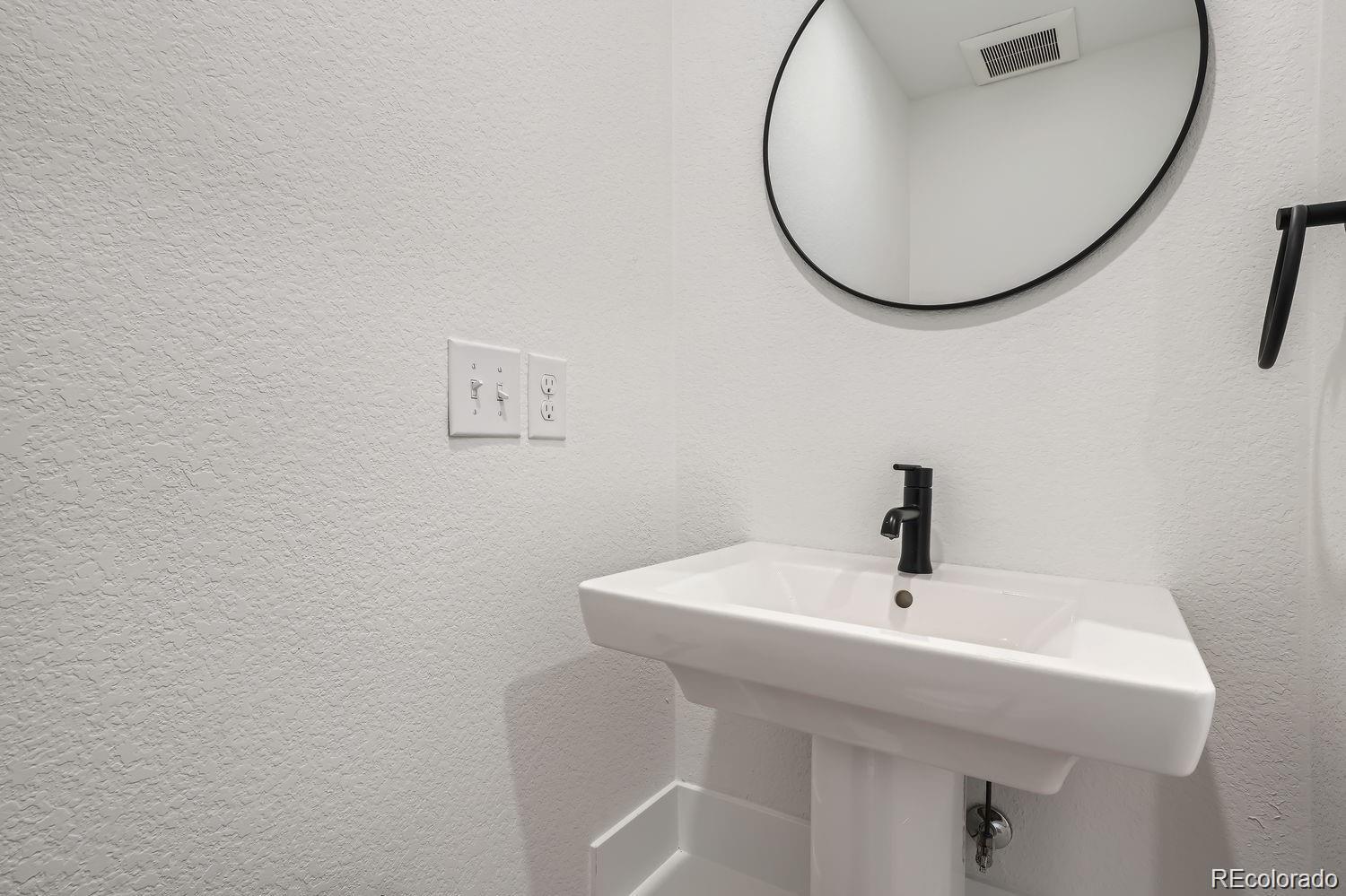 MLS Image #4 for 10157 w 38th avenue,wheat ridge, Colorado