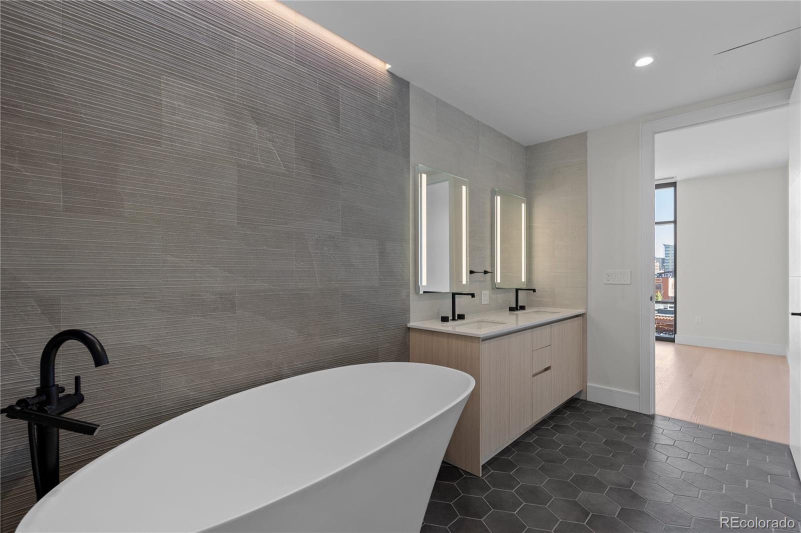 MLS Image #3 for 1901  wazee street,denver, Colorado