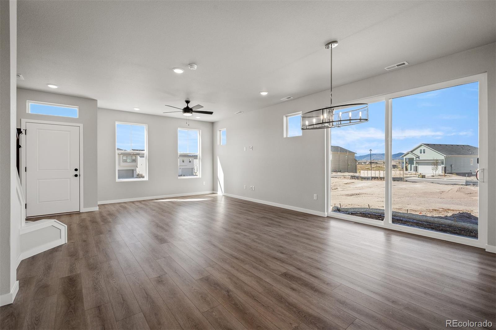 MLS Image #10 for 6313  scrabble view,colorado springs, Colorado
