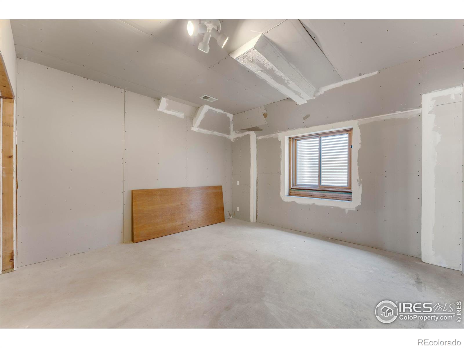 MLS Image #24 for 196  mule deer drive,loveland, Colorado