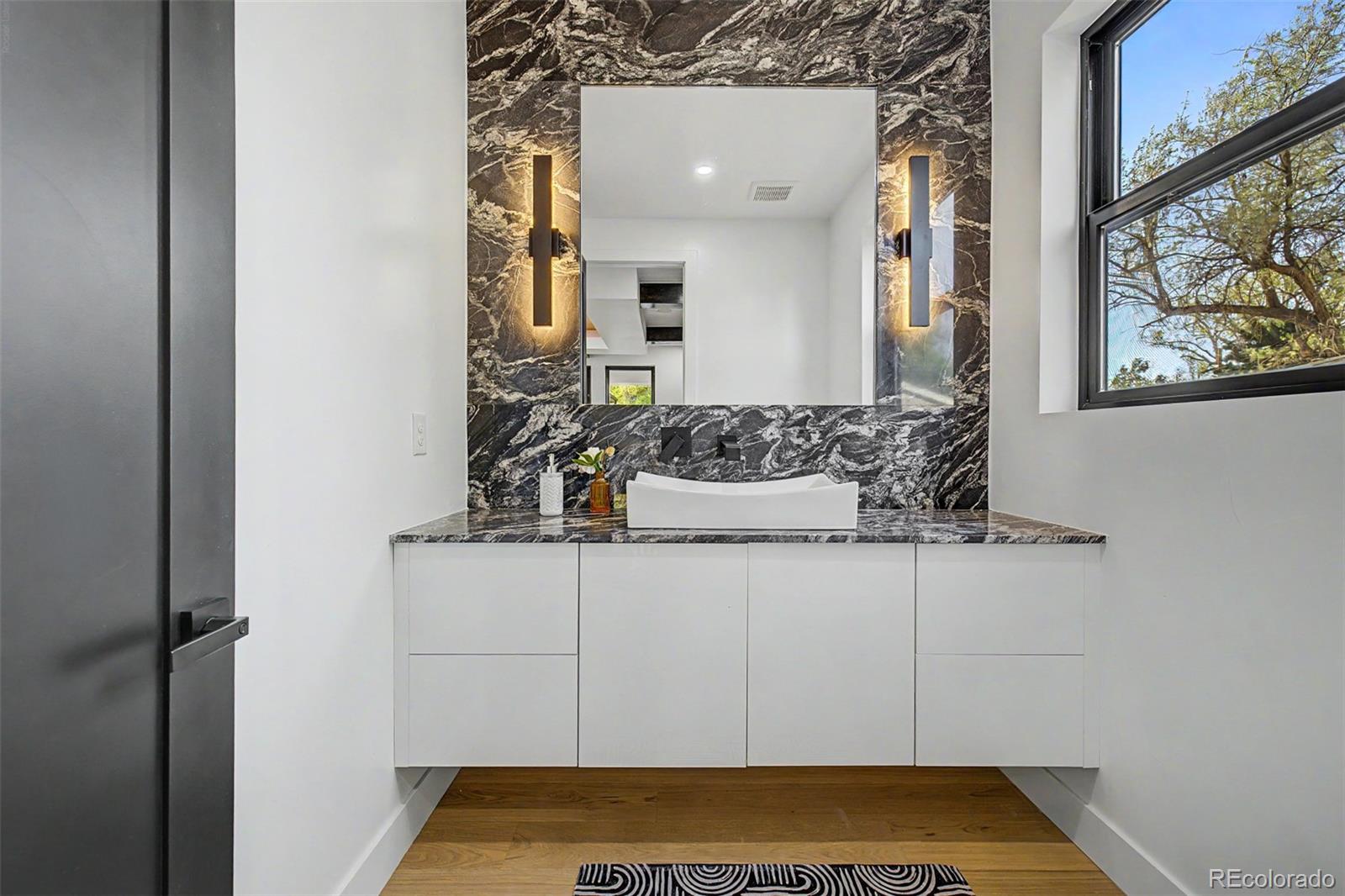 MLS Image #16 for 2710 s gilpin street,denver, Colorado