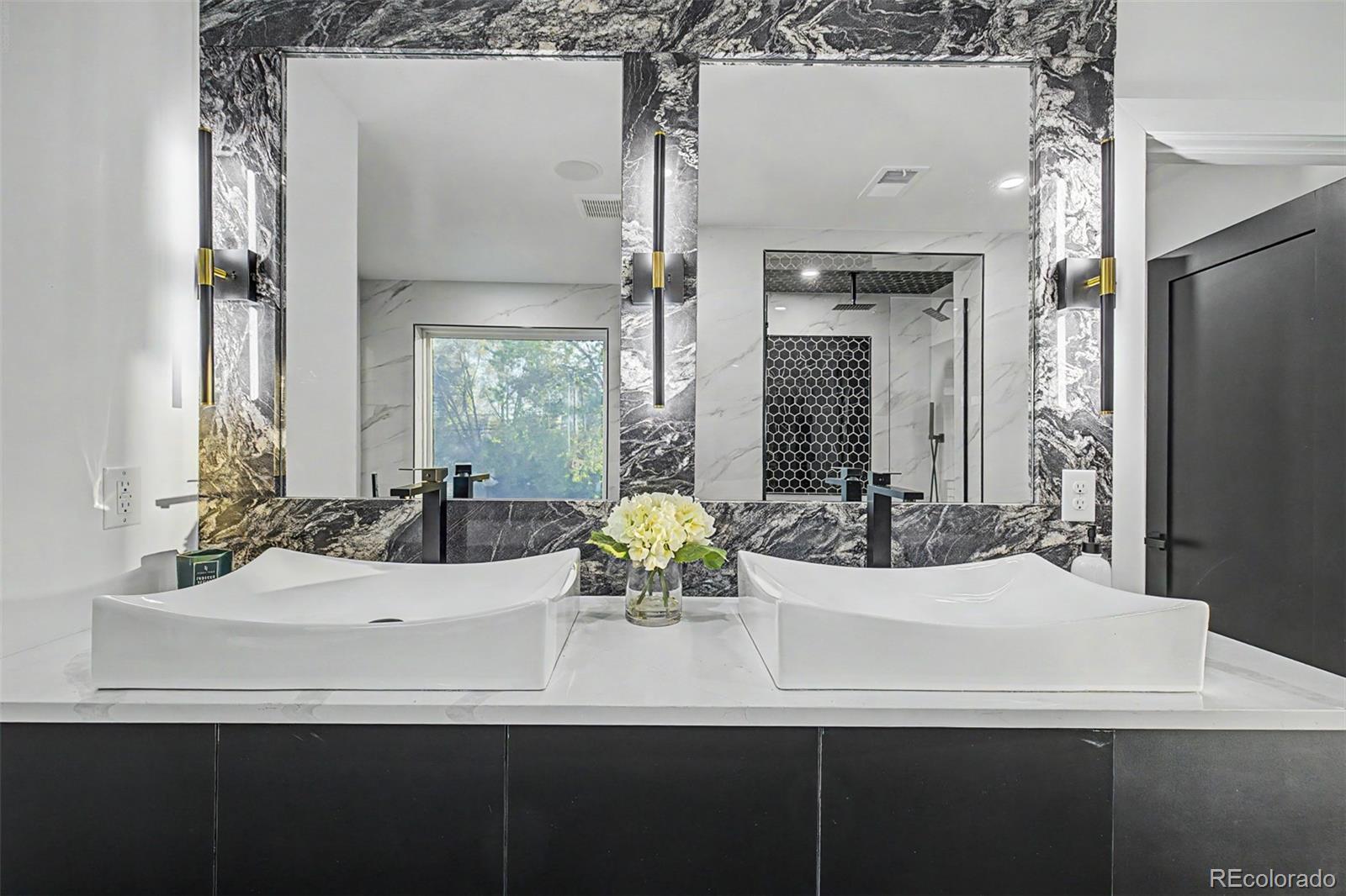 MLS Image #23 for 2710 s gilpin street,denver, Colorado