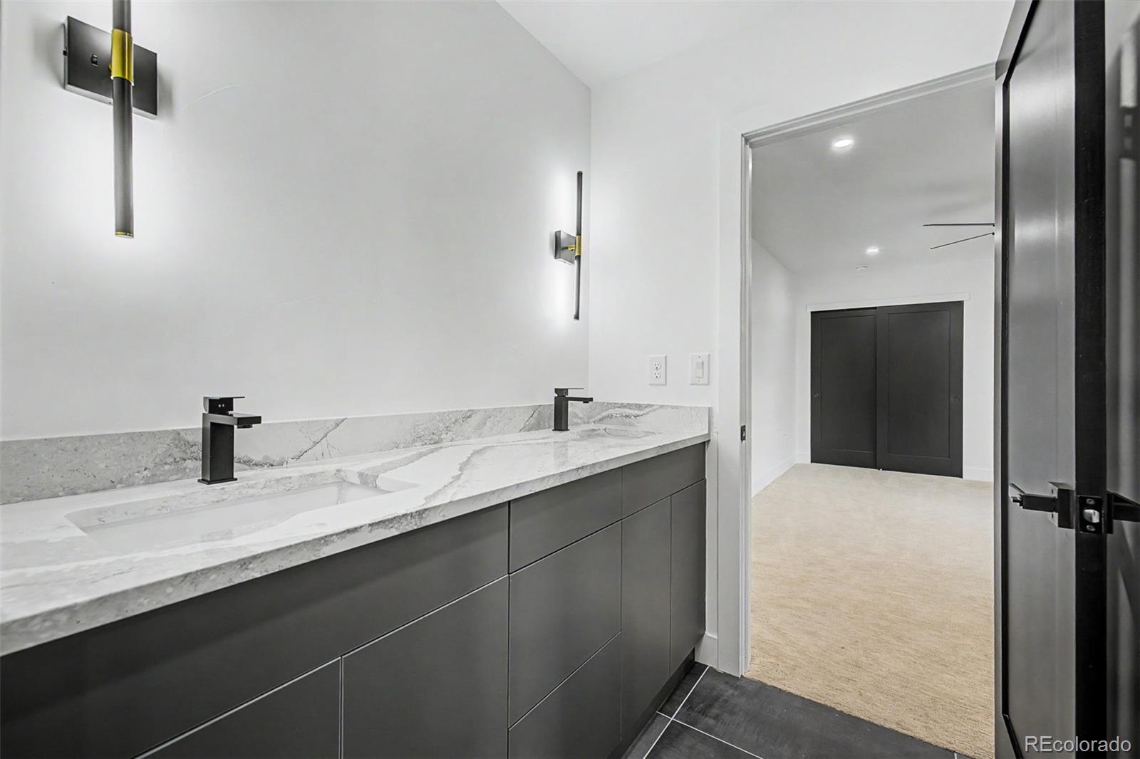 MLS Image #28 for 2710 s gilpin street,denver, Colorado